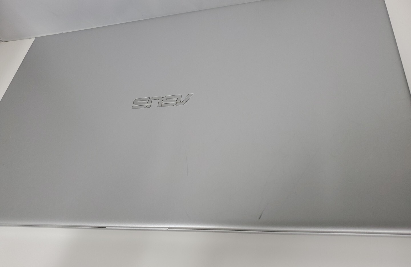 Asus Vivobook X712F i5-8265U 1.60GHz 8GB RAM 1TB HDD Windows 11 Pro