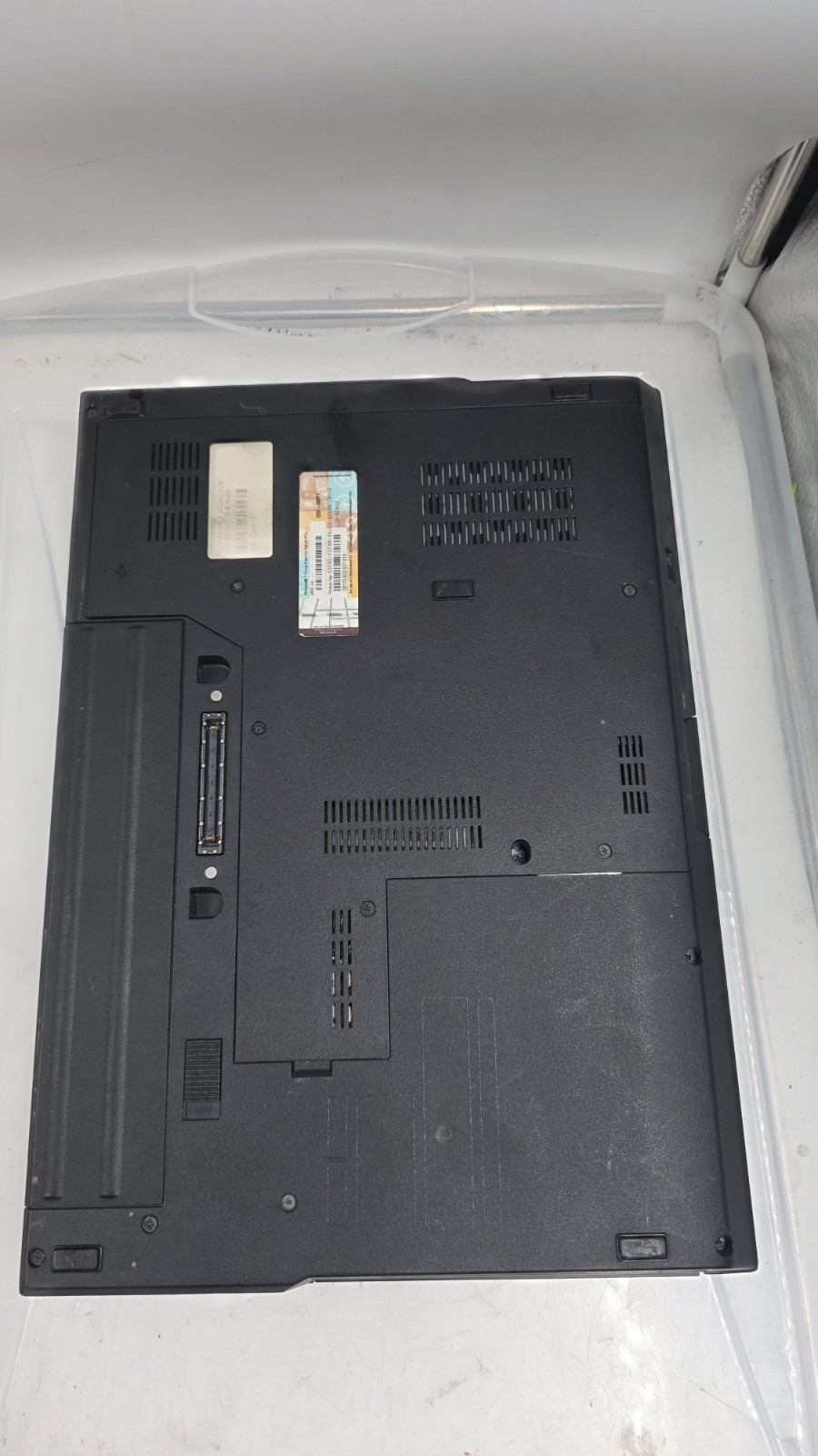 Dell Latitude E5400 14″ Laptop Intel Core WiFi – NO OS P8400 2GB 160GB DVD