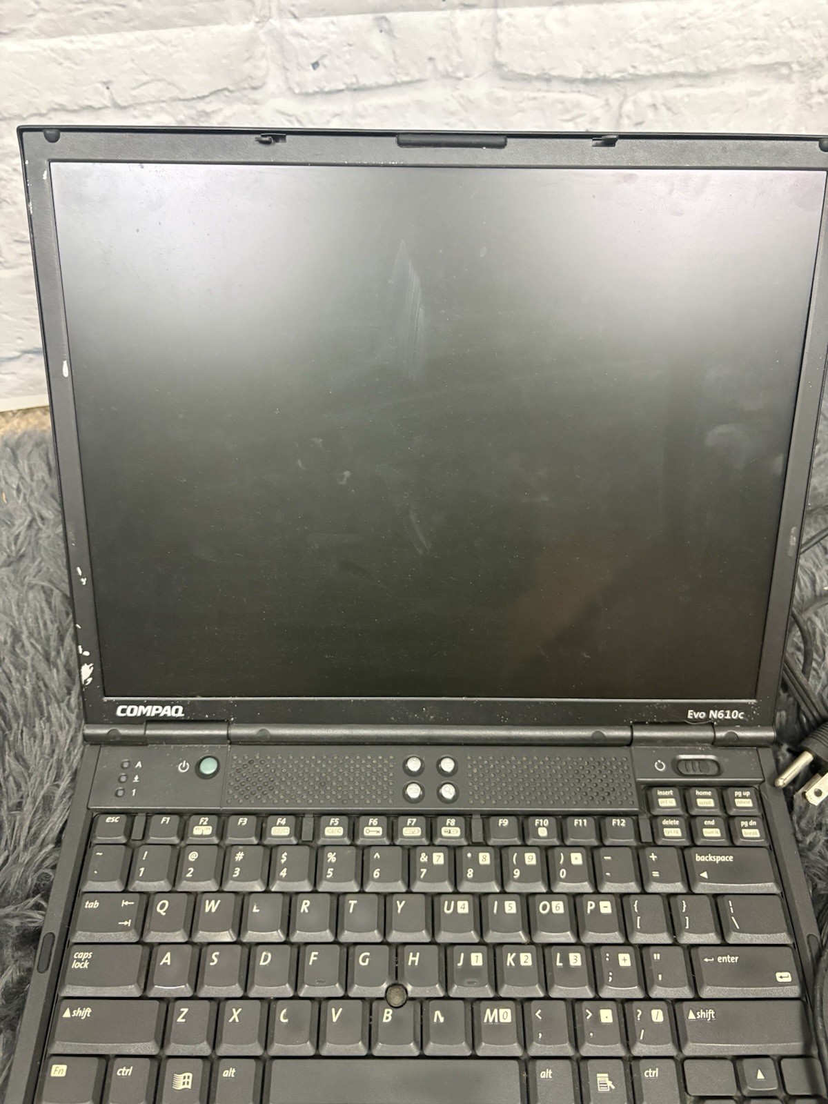 Compaq Evo N610c Vintage Laptop Untested