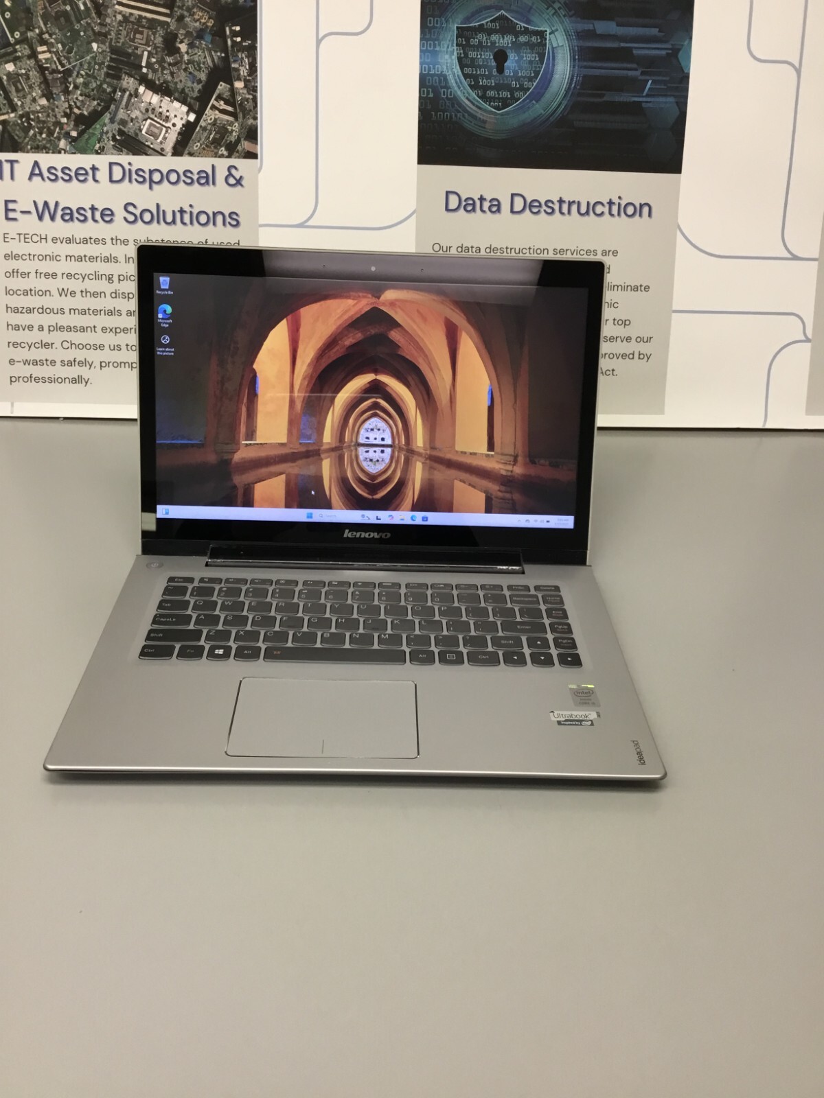Lenovo Idealpad U430 Touch 14” 256 GB SSD Core i5 4th Gen 1.70GHz 4 GB RAM