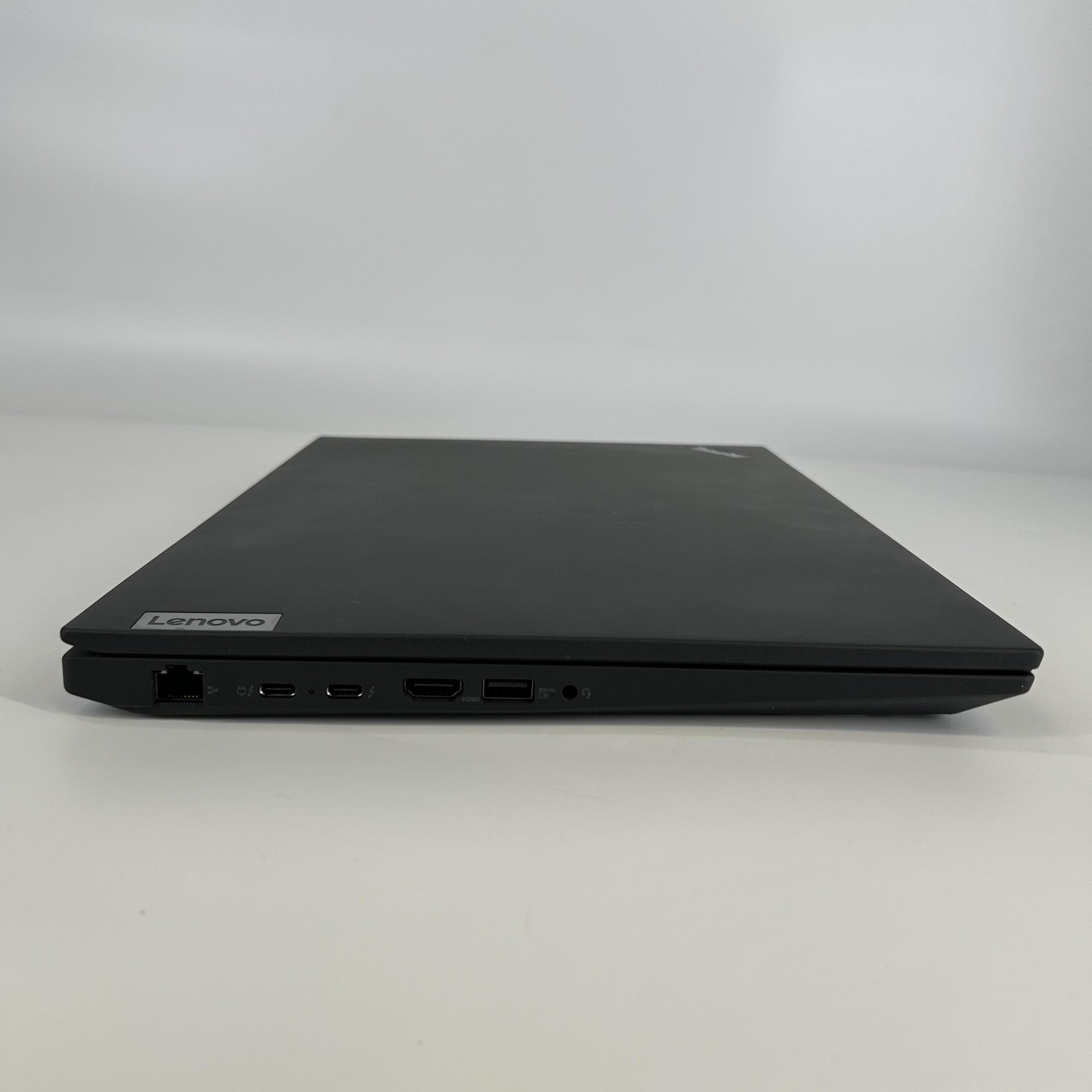 Lenovo ThinkPad P16s Gen 1 FHD+ 1.8 GHz i7-1280P 32GB 1TB SSD T550 Excellent