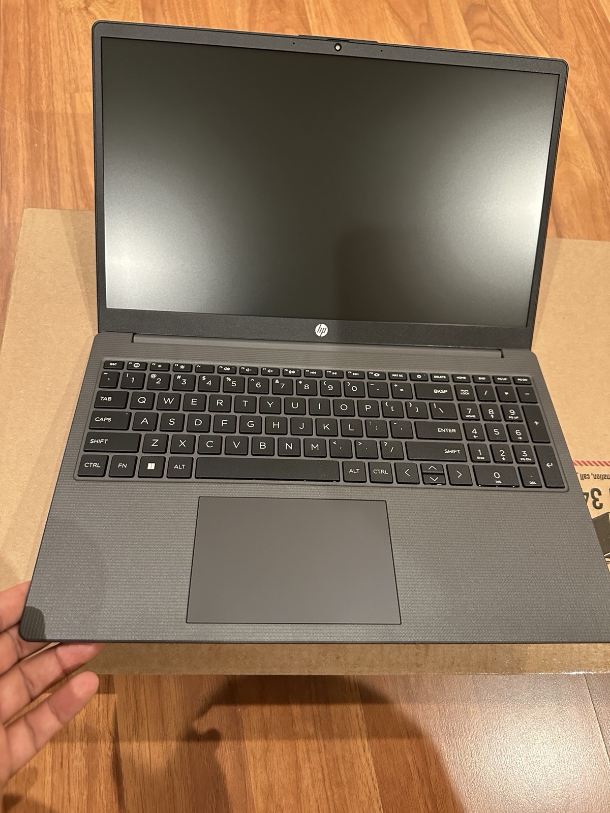 HP 255 G10 15.6″ FHD AMD Ryzen 3 7330U 2.30 GHz 8GB DDR4 128GB SSD W11P Laptop