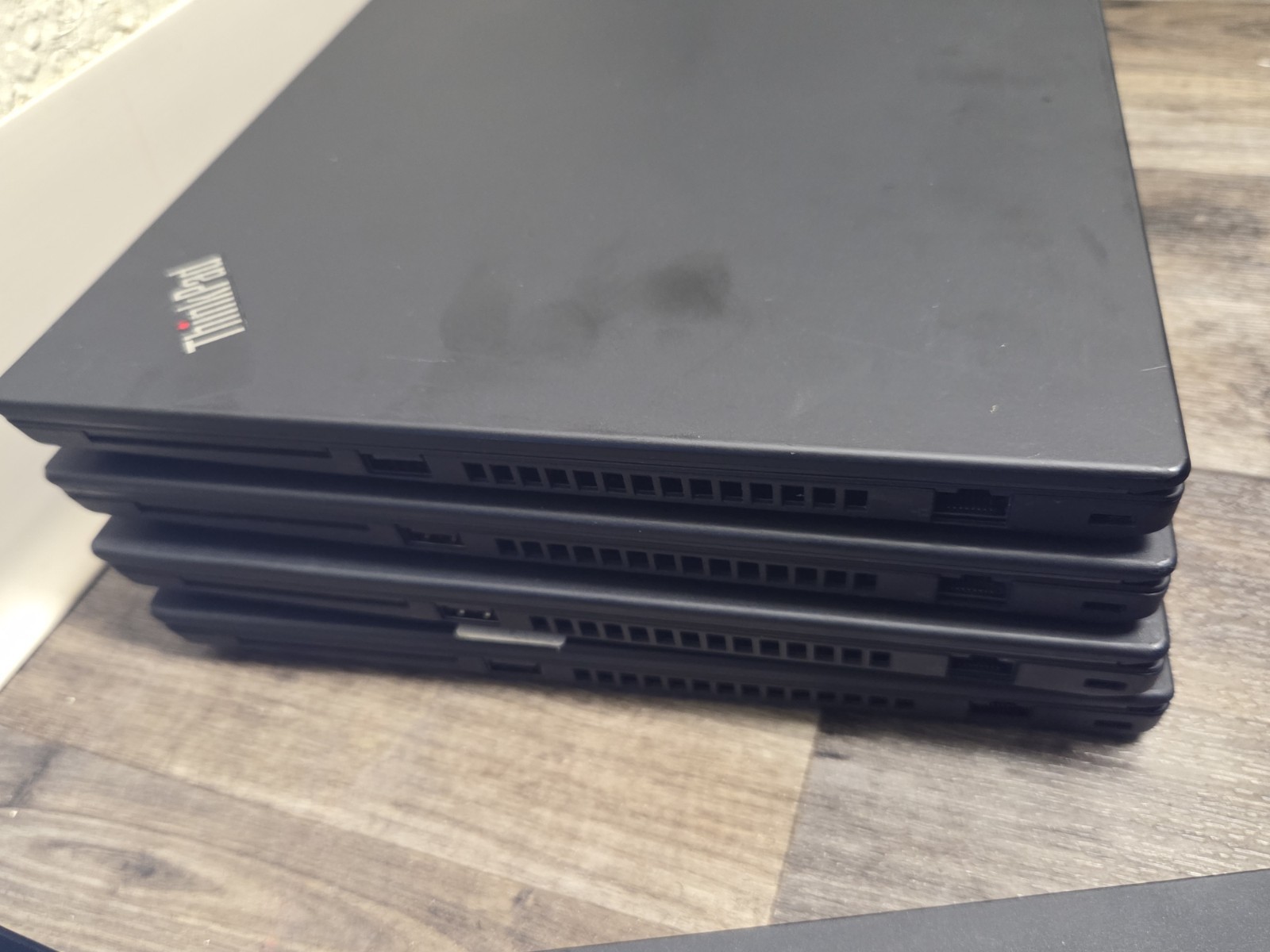 Lenovo ThinkPad T490 Laptop 14-inch Core i7 8th Gen, 16gb Ram, NO SSD