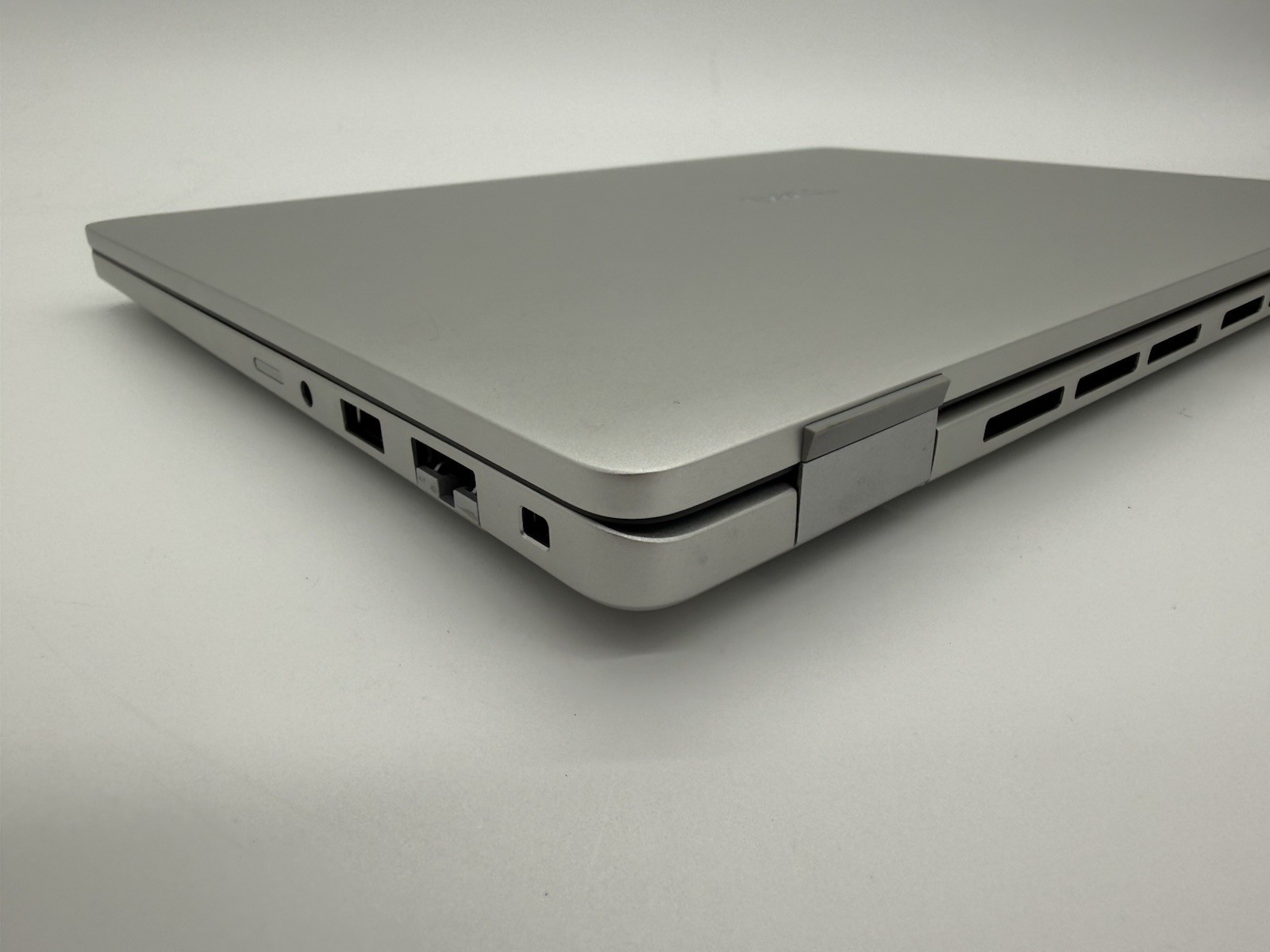 Dell Pro 14 Plus PB14250 14″ Core Ultra 7 255U 16GB RAM 512GB SSD