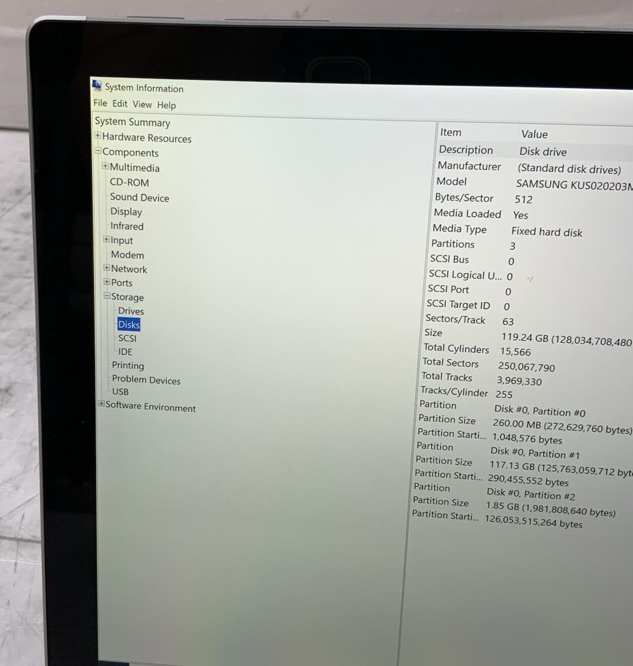 Microsoft Surface Pro 6 1796 Intel Core i5-8350U 128GB SSD 8GB DDR3 W10P