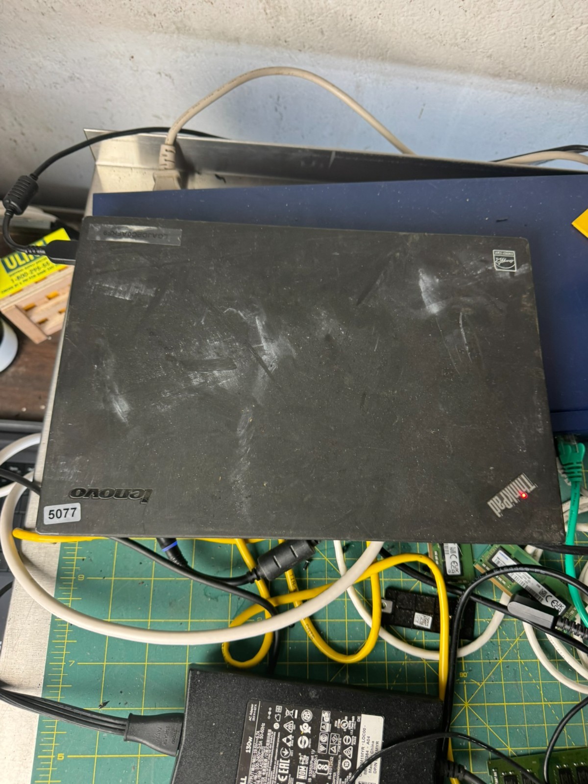 Lenovo ThinkPad X250 12.5in Intel i5 4th Gen 4GB RAM No Drive Parts/Repair #5077