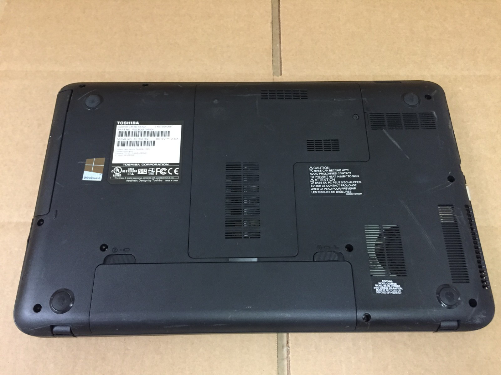 Toshiba Satellite C855D-S5302 15.6″ Laptop AMD E-300 8GB RAM NO HDD/AC – Tested