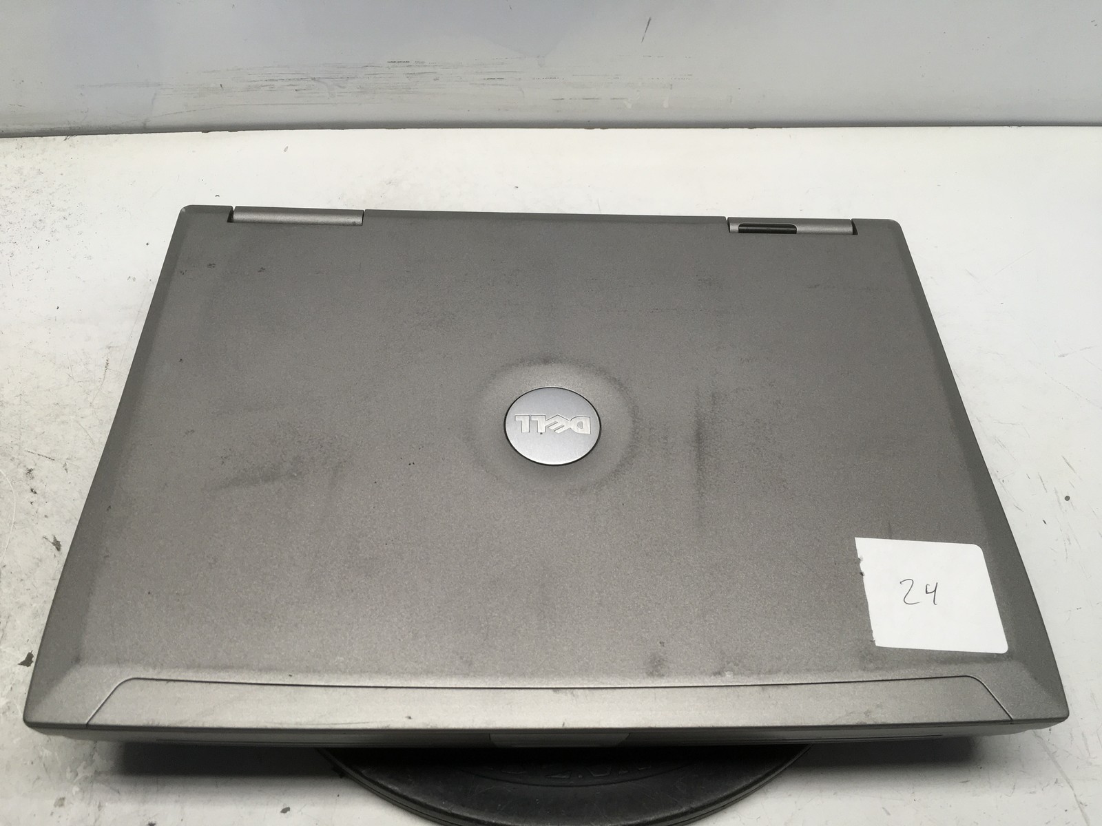 Dell Latitude D810 Intel Pentium M 06D8 1.86GHz 512 MB NO HDD No Batt