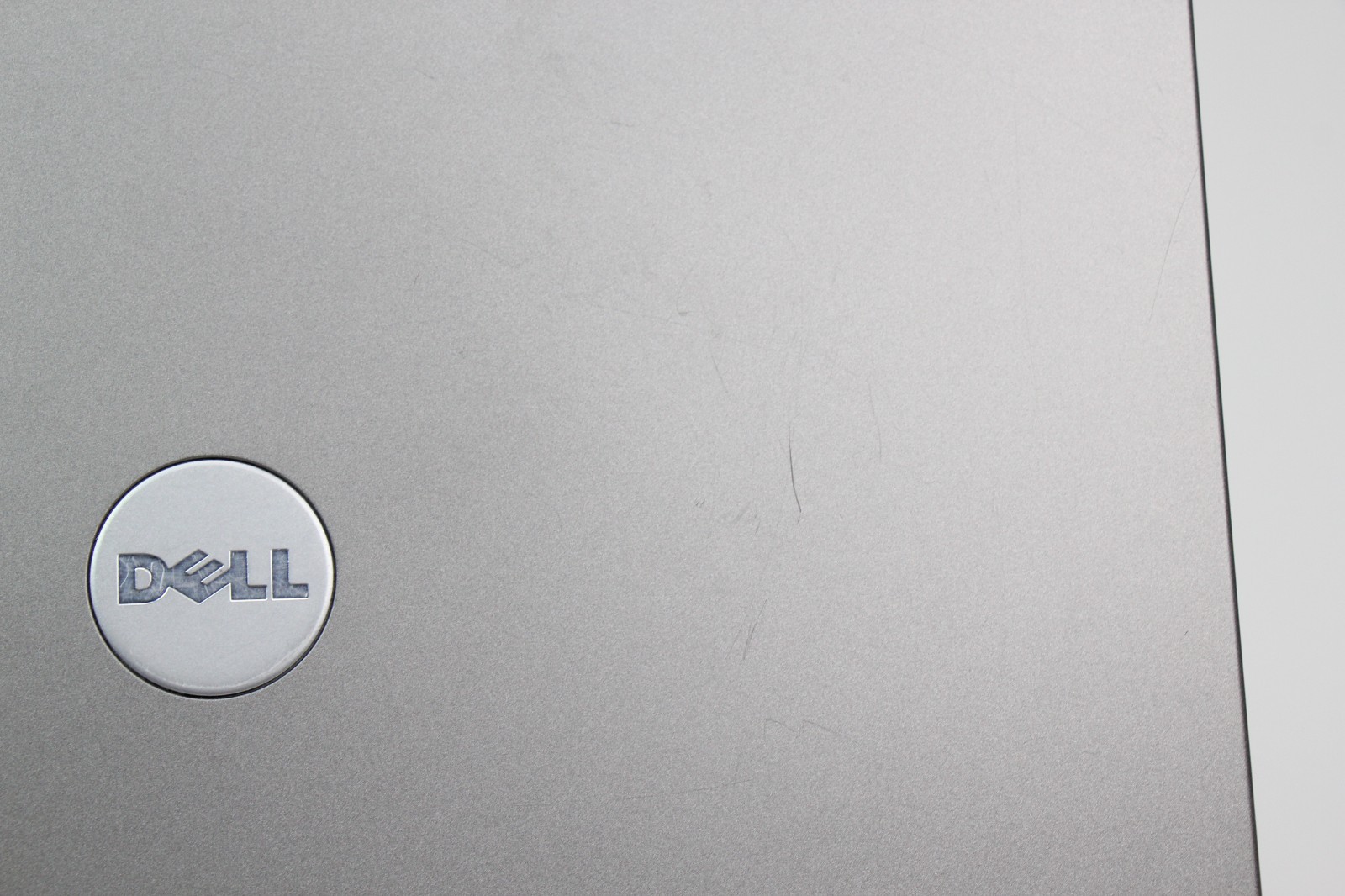 Dell Inspiron B120 Retro Gaming Laptop Celeron 1.50GHz 256MB RAM (Windows XP)