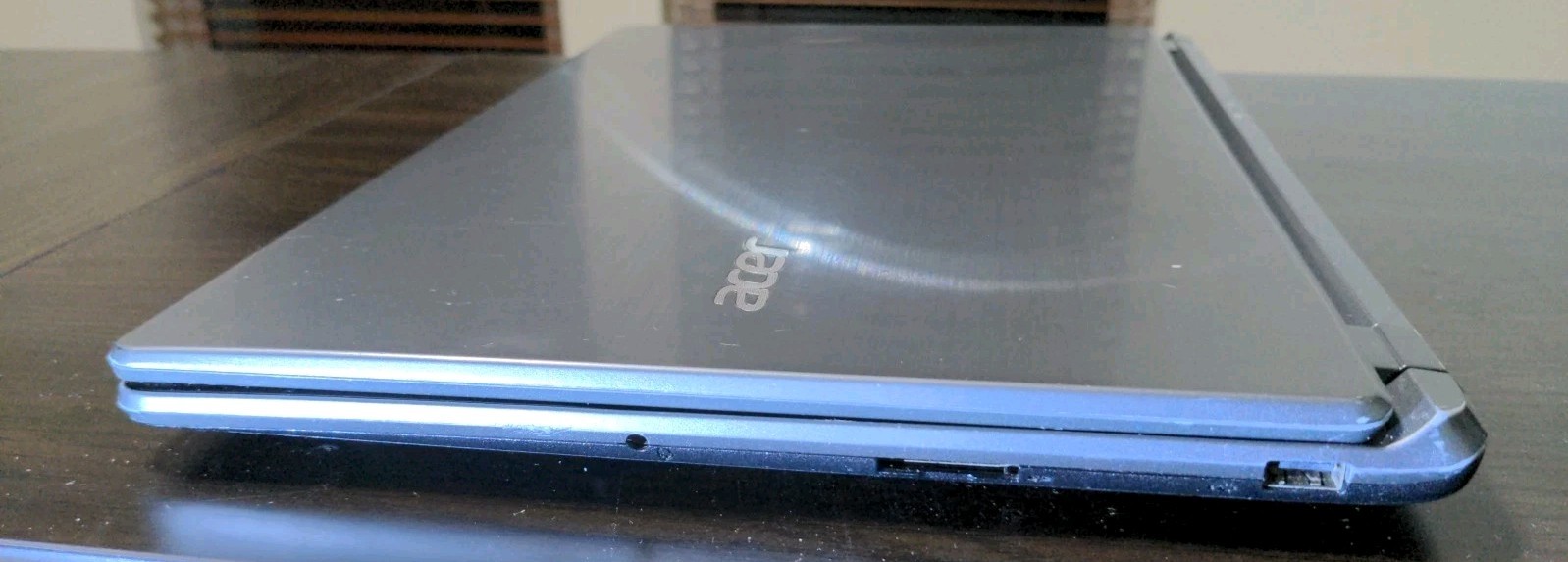 Acer Aspire V5-573P-9899 15.6in. Intel Core i7, 1.8GHz) Laptop (See Description)