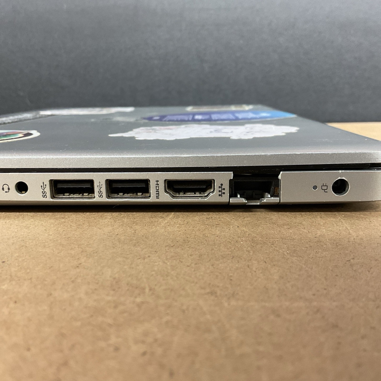 HP Model 14-dk0731ms Laptop – Missing Bottoms Screws Untested / Broken