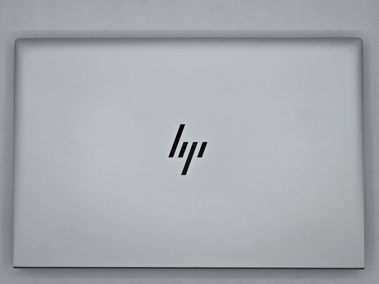 HP EliteBook 835 G8 13″ FHD Touch RYZEN 7 PRO 5850U 512GB 16GB W11P Backlit
