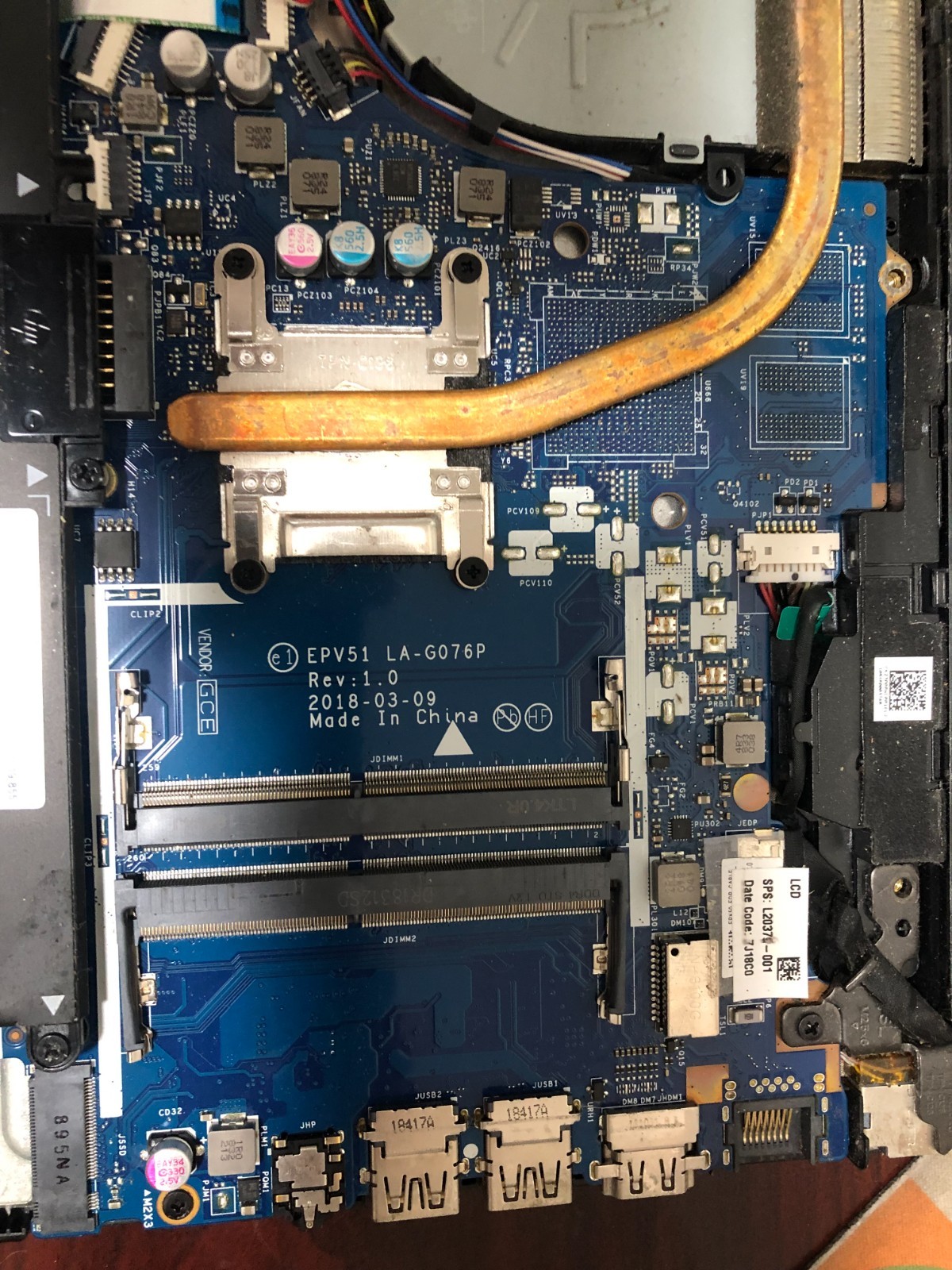 HP Laptop 15-db0004dx AMD Ryzen 3 2200U 2.50GHz No Ram 1TB HDD -Parts or Repair