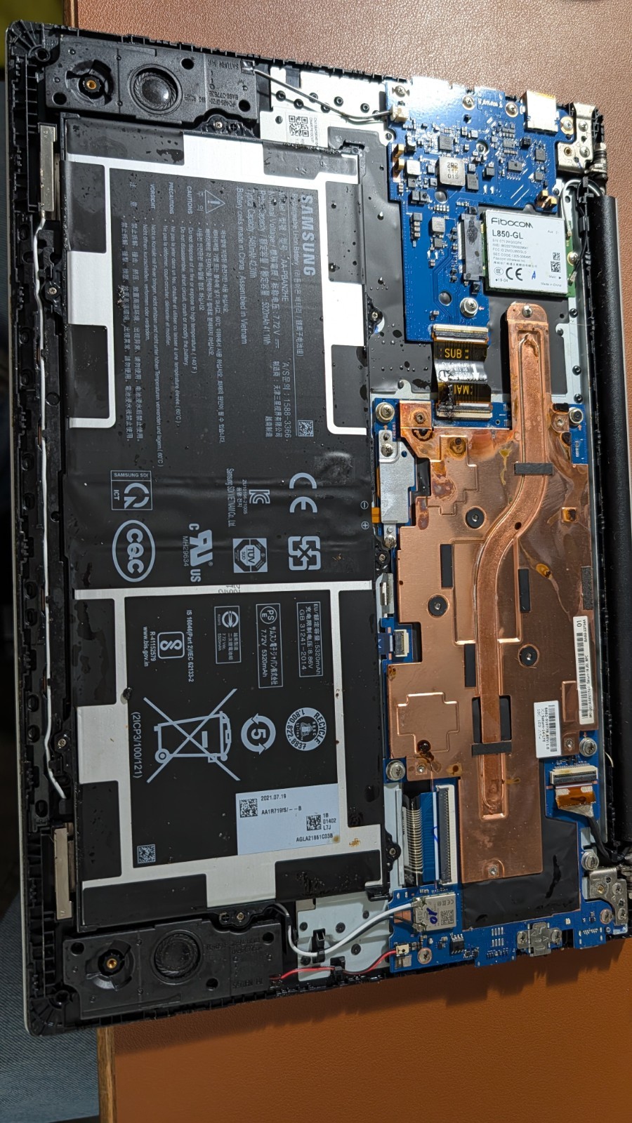 Samsung Galaxy Chromebook Go 14″ celeron *parts only* water damage