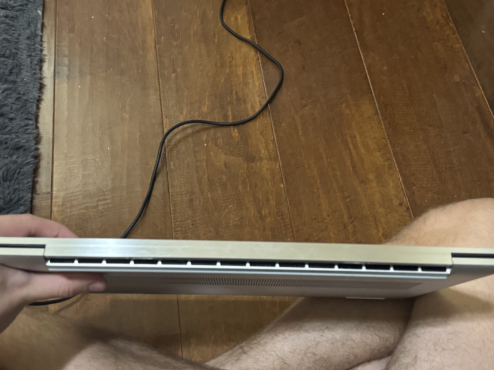 Dell XPS 17 9700 | i9 64GB RAM 2TB SSD RTX 2060 4k| No Battery| Boots on Charger