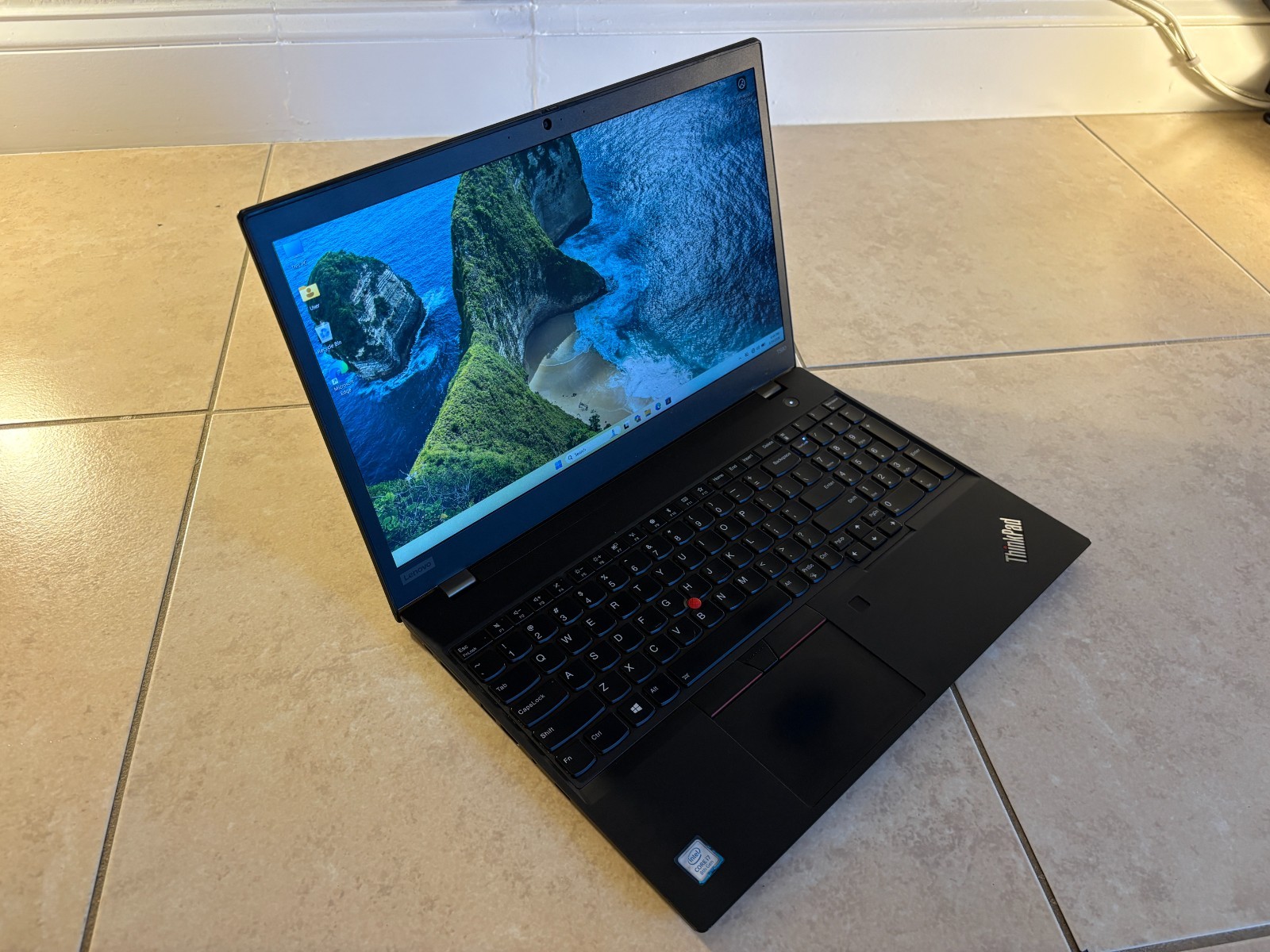 Lenovo ThinkPad T590 i7-8565U 16GB RAM 512GB SSD Windows 11 Pro 15.6″ Laptop