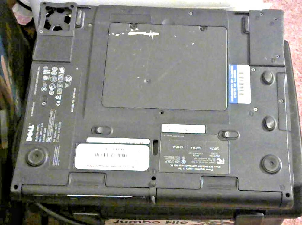 Older Dell Laptop computer for parts orr repair