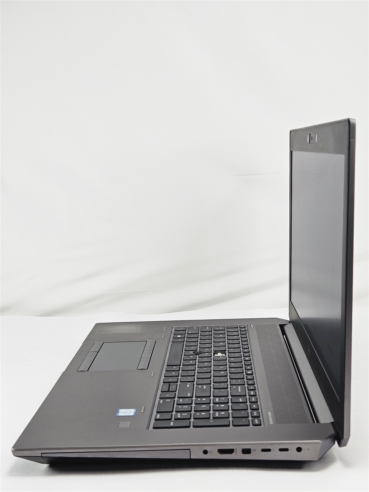 HP ZBook 17 G6 17.3″ i7-9850H 2.6GHz 32GB RAM 512GB SSD RTX 4000 No OS
