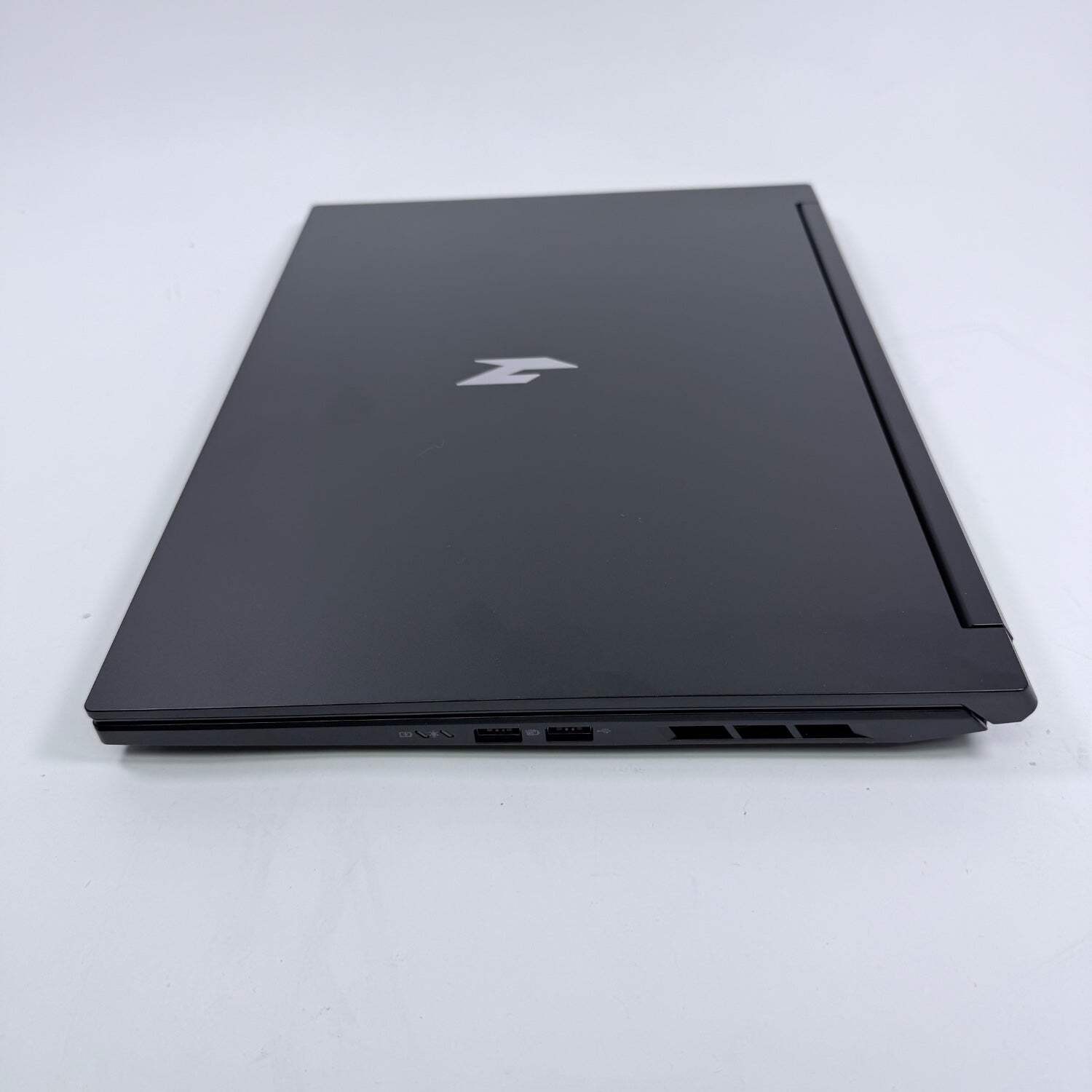 Acer Nitro V16 Ryzen AI 7 350 2.0GHz 32GB RAM 1TB SSD GeForce RTX 5060