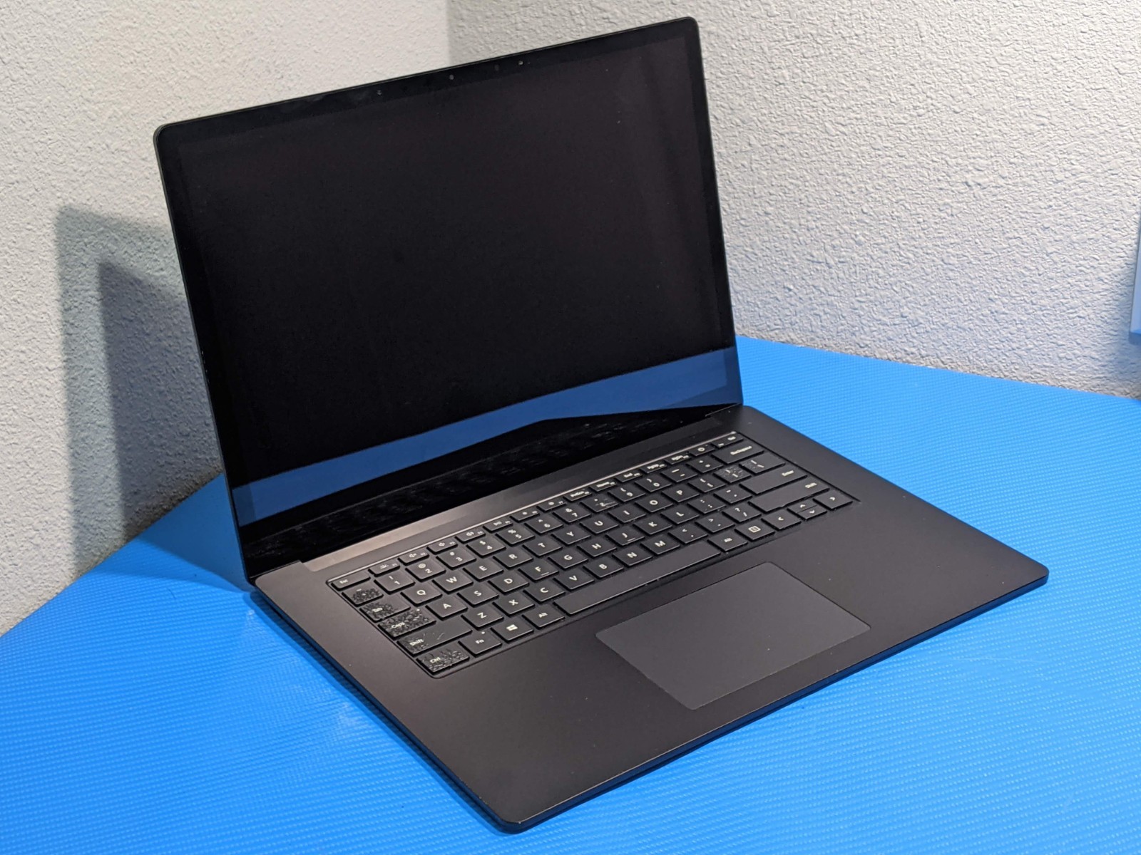 MS Surface Laptop 3 1873 15″2496×1664 TOUCH Ryzen 5 3850U 2.1GHz 8GB 256GB AS-IS