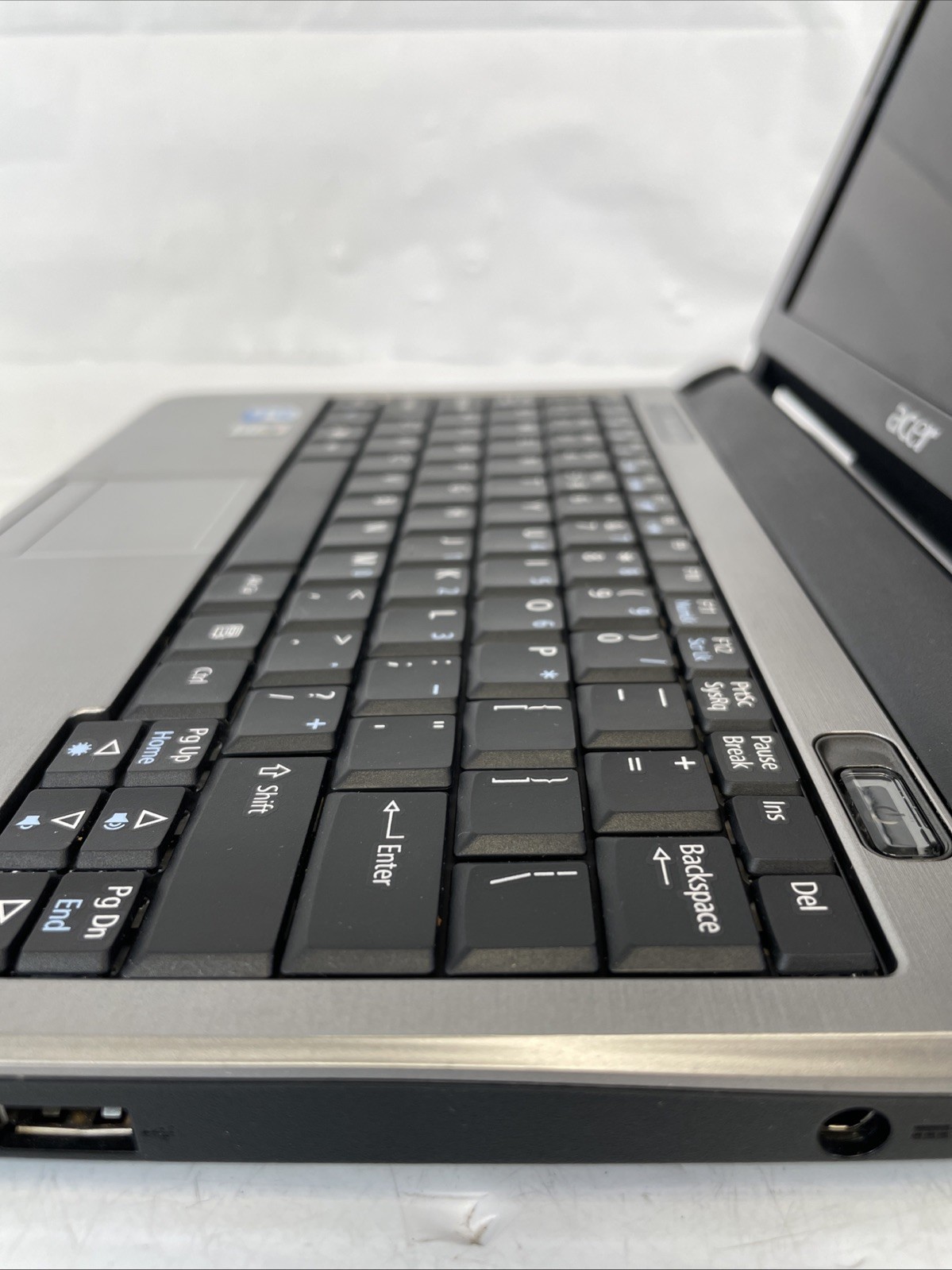 Acer Aspire One D150-1577 10.1″ Laptop Atom N270 1.60GHZ 1GB RAM 160GB HDD WinXP