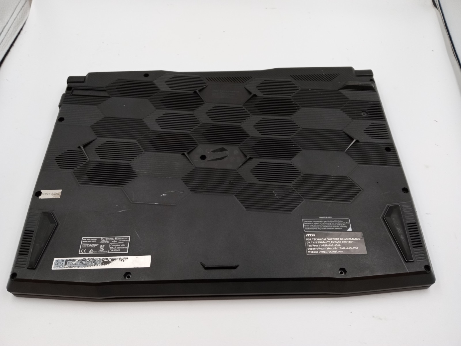 MSI Crosshair 15 A11UEK-205 Intel i7-11800H Nvidia RTX 3060 – FOR PARTS – READ!