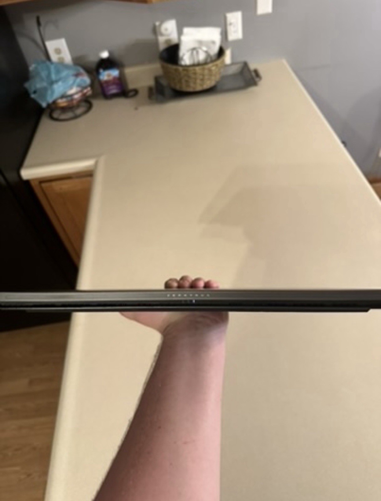 ASUS – ROG Zephyrus G16 16″ OLED QHD 240Hz Gaming Laptop