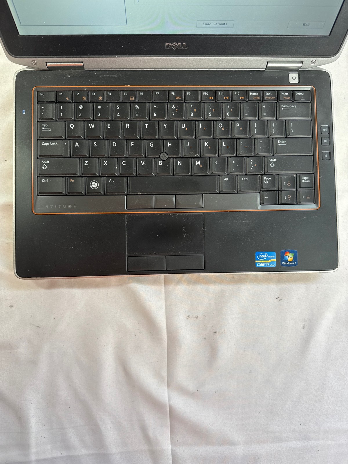 Dell Latitude e6320 Intel Core i7-2620M 8 GB No Drive 13.3″