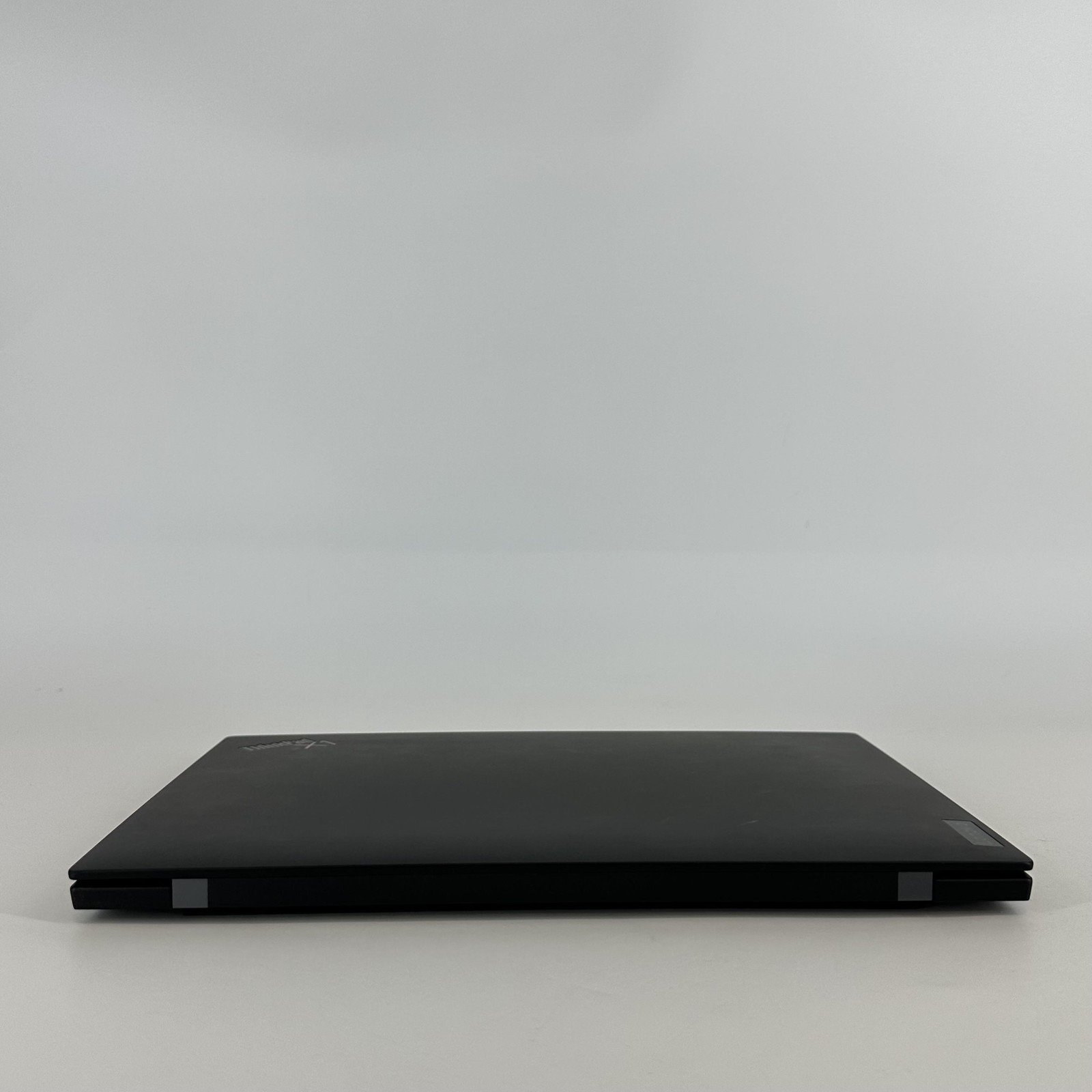 Lenovo ThinkPad X1 Carbon Gen 10 14 FHD+ 1.7 GHz i5-1240P 8GB 256GB SSD Good