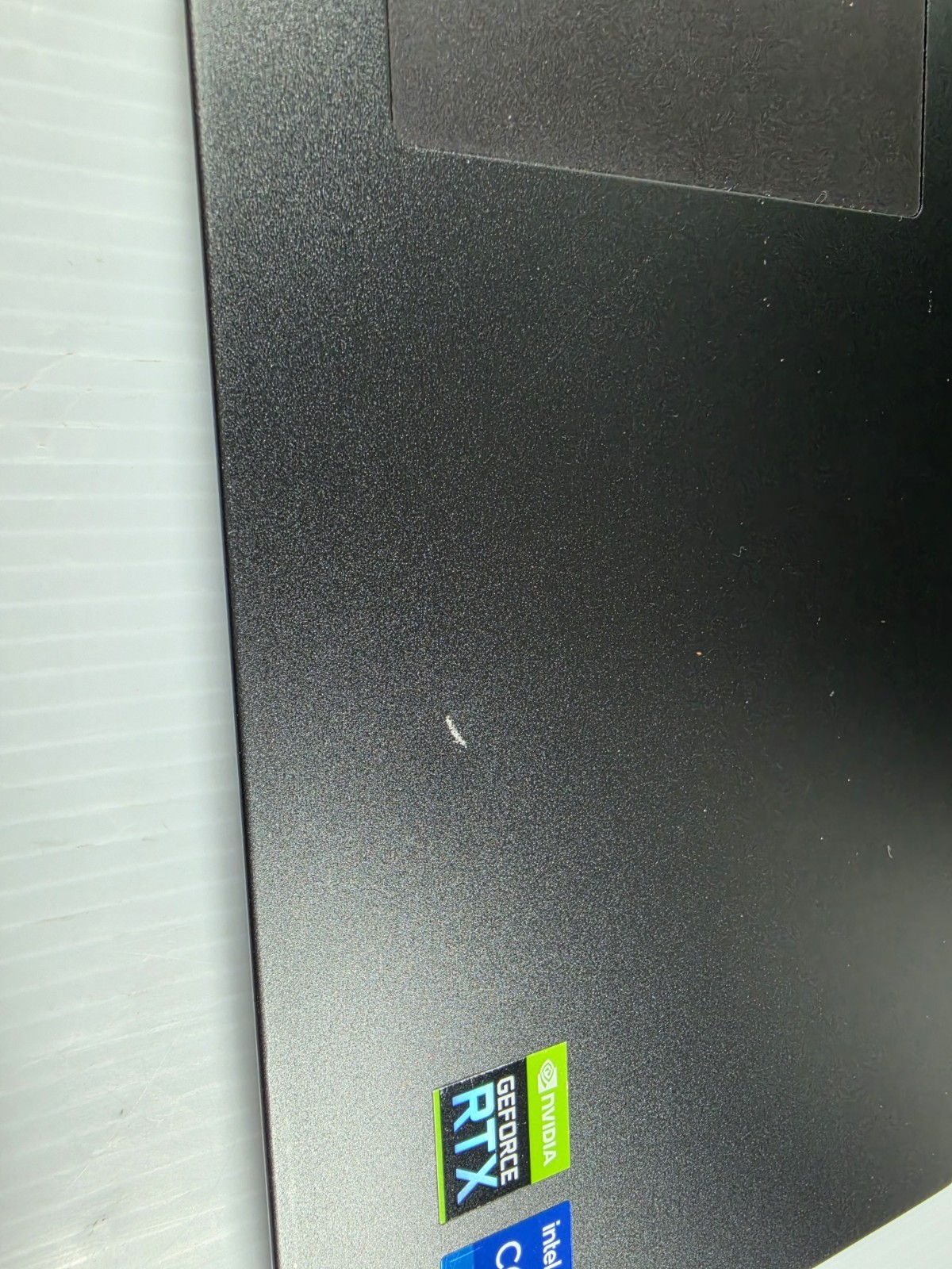 DELL Vostro 7620 i7-12700H 16GB 512GB Nvidia GeForce RTX 3050 Ti Windows 11