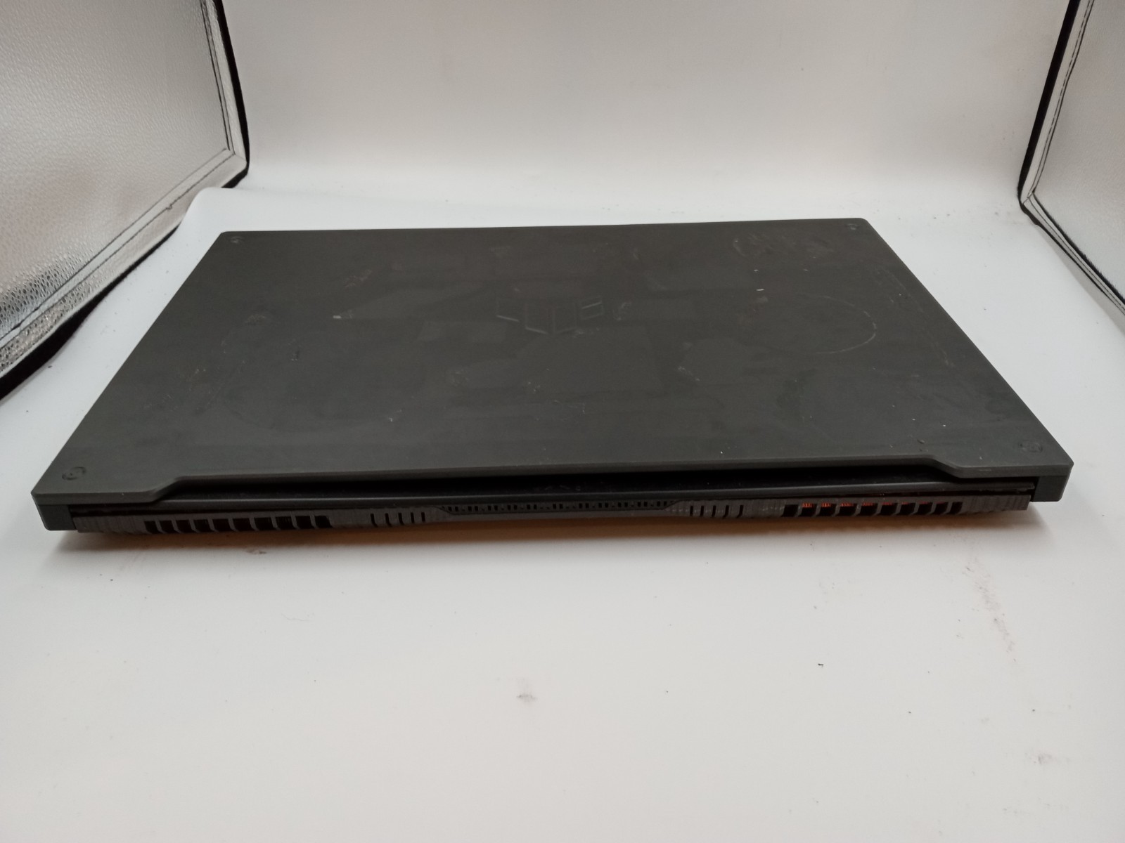 Asus TUF Gaming FX707ZC 17.3″ Intel i5-12500H Nvidia RTX 3050 -BOOTS -READ!!