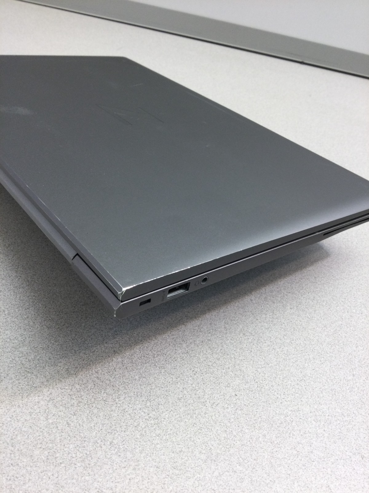 HP Zbook Firefly 14 G8/ Core i5-1145G7/ 2.60GHz /8GB RAM/ NO SSD***No OS