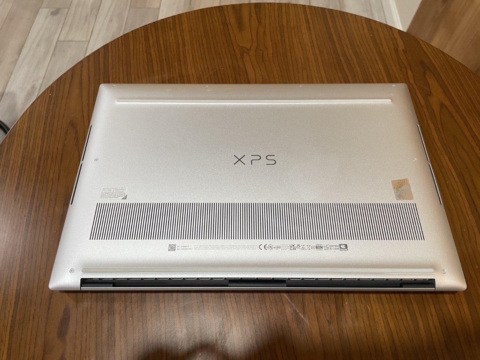 Dell XPS 15 9530 3.5K OLED Touch i7-13700H 32GB 1TB SSD RTX 4050 – 98% Battery