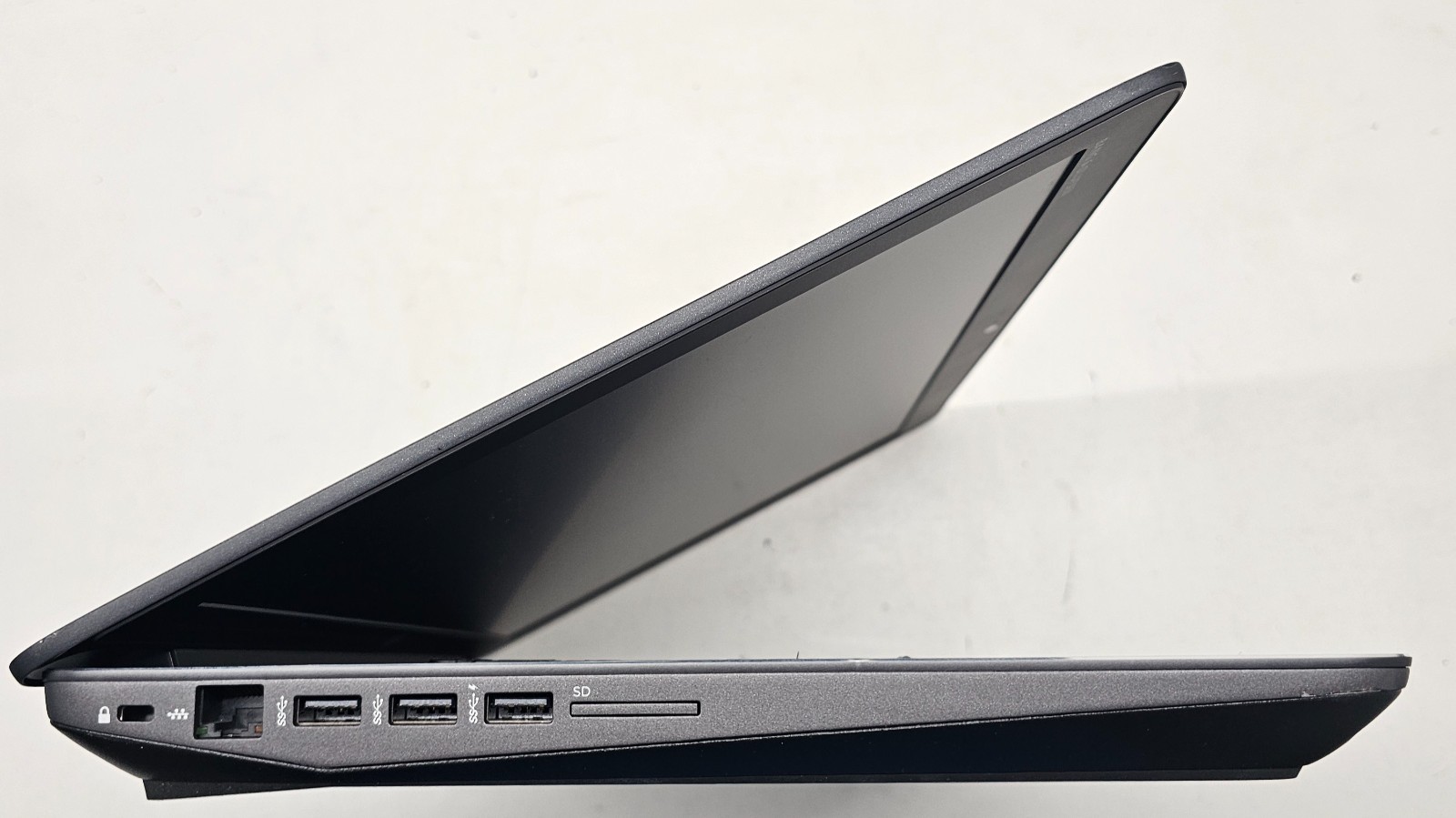 HP ZBook 17 G3 17.3″ Laptop Intel Core i7-6700HQ 8GB Ram NO HD/OS (FL)