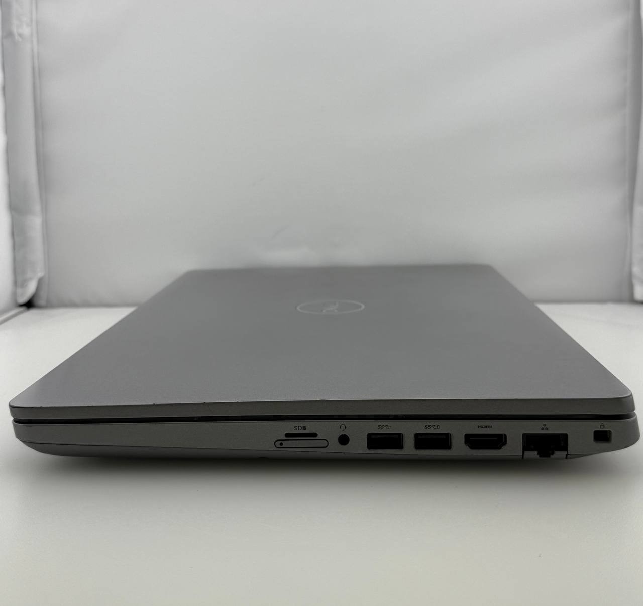 Dell Latitude 5511 NTS i7-10850H@2.7GHz 16GB RAM 512GB NVMe Win 11 Pro Grade B