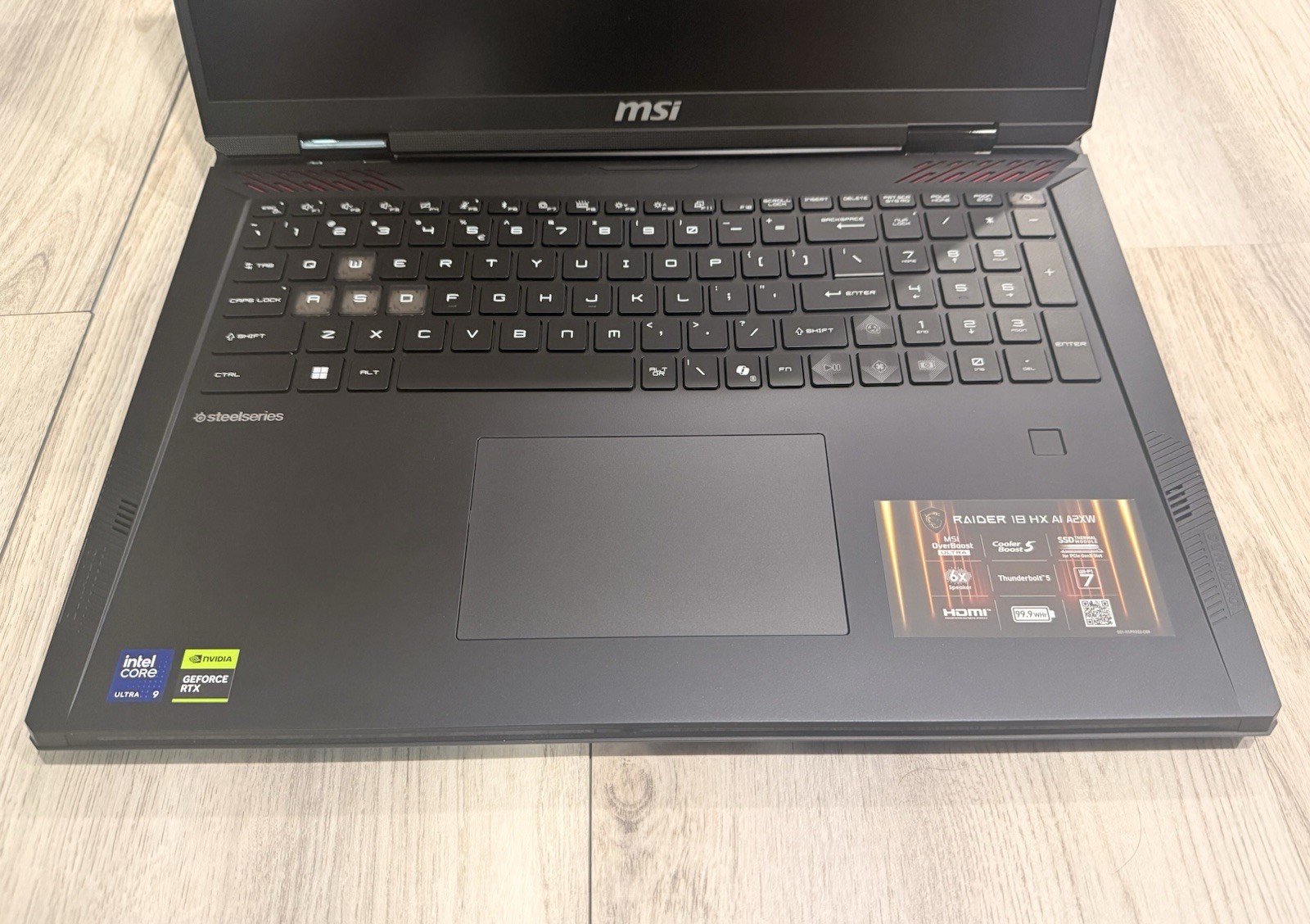MSI Raider 18” HX Laptop Core Ultra 9 RTX 5080 64GB RAM 2TB SSD