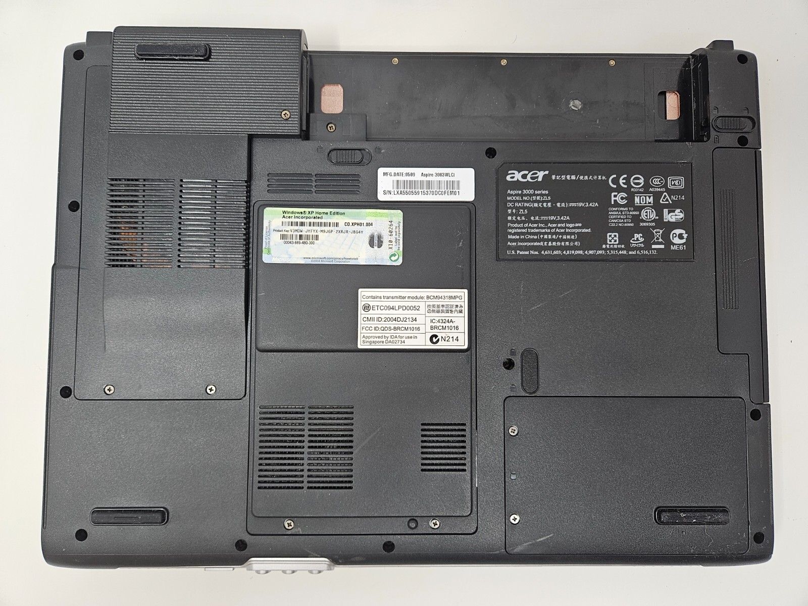 Acer Aspire 3000 Laptop (Parts or Repair) – 15.4″ – AMD Mobile Sempron