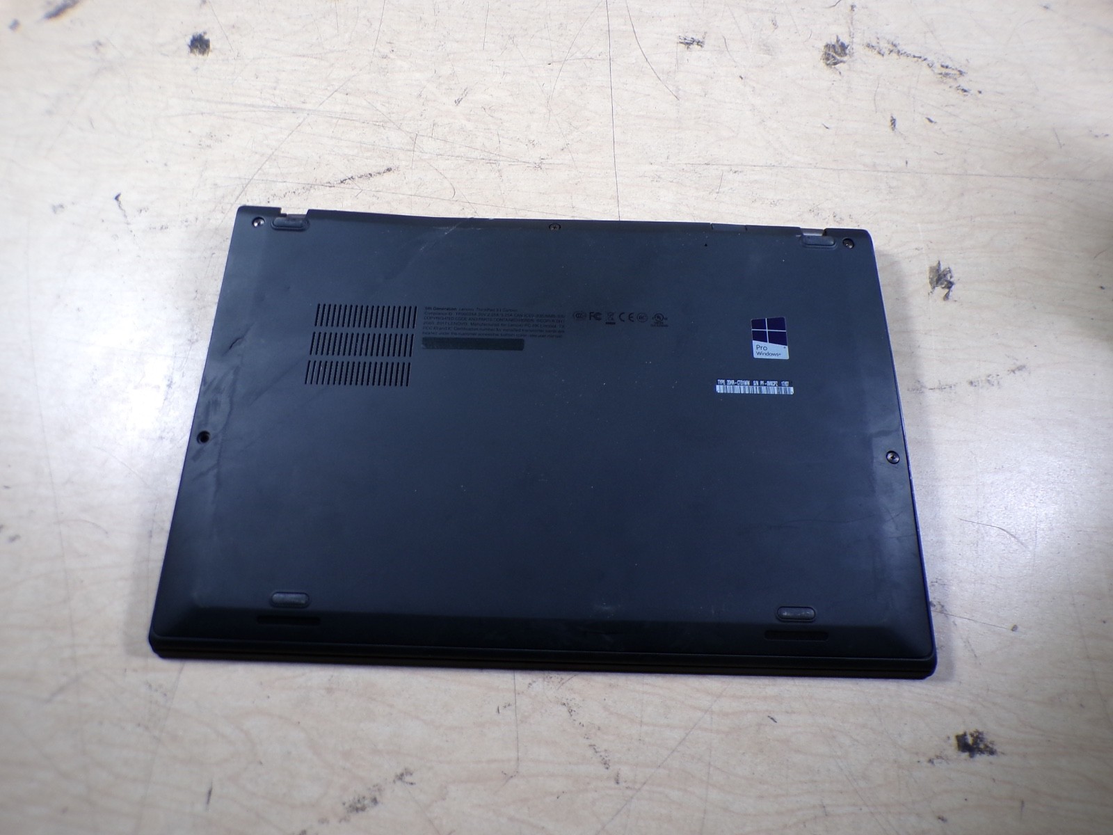 THINKPAD X1 CARBON INTEL CORE I5-7300U 2.60GHZ 16GB RAM **NO HD/ NO CADDIE