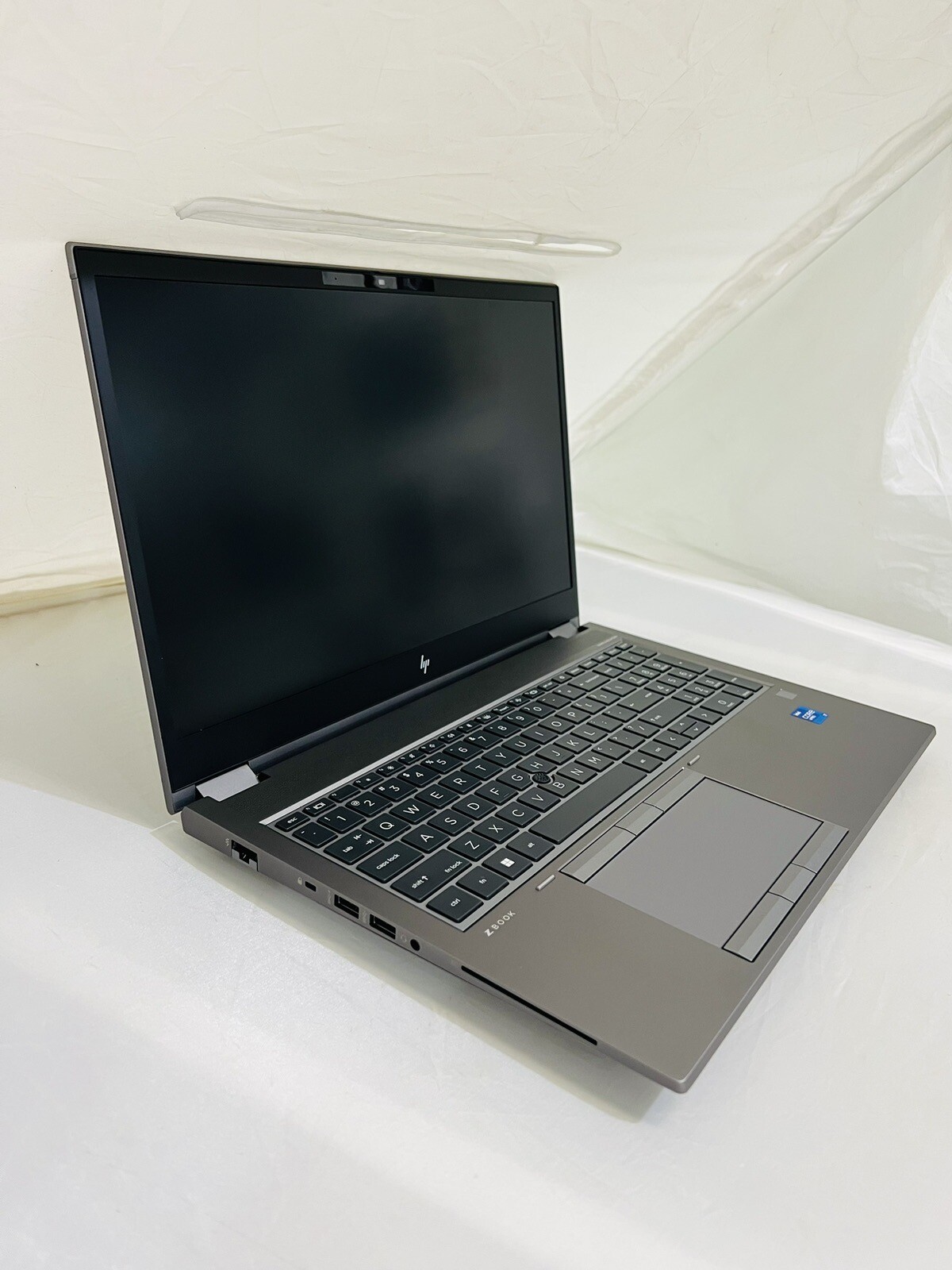 HP ZBook Fury G8 15.6″ Mobile Works VPRO i7/2.50 GHz 16GB RAM 500SS HP Warranty