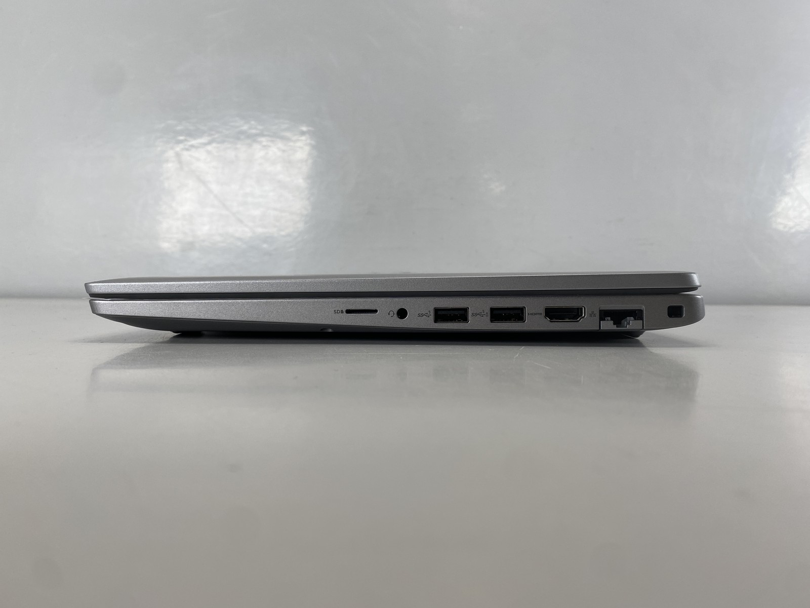 Dell Laptop Latitude 5550 15.6″ Intel Core Ultra 7 165U 512GB – Gray