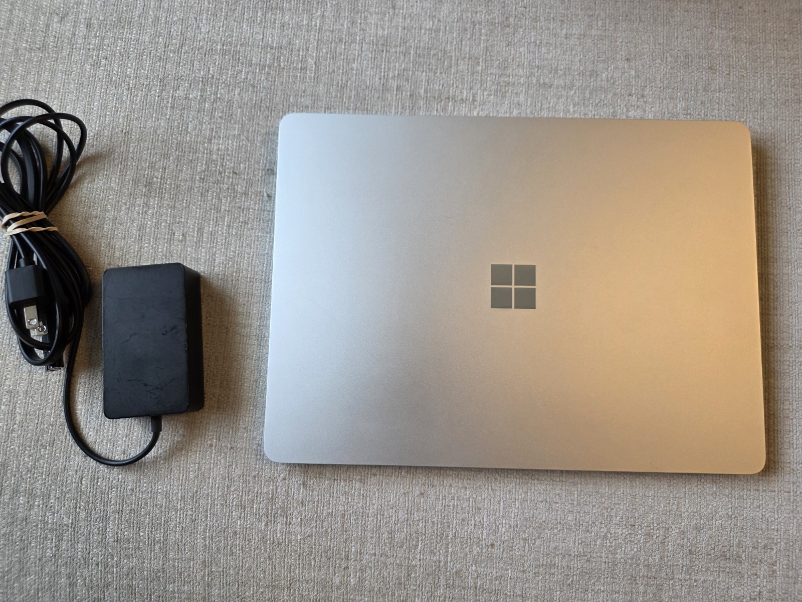 Microsoft Surface Laptop 5G 13.8″ 2K 120 Hz Touch Core Ultra 5 236V – 16GB 256GB
