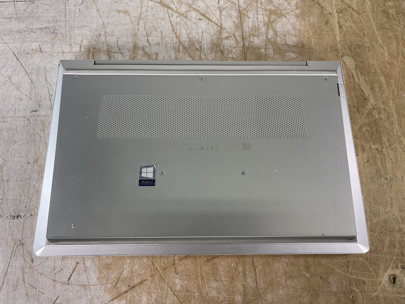HP PROBOOK 440 G8 i5-1135G7 @ 2.40GHz, 4GB RAM, NO HDD/OS