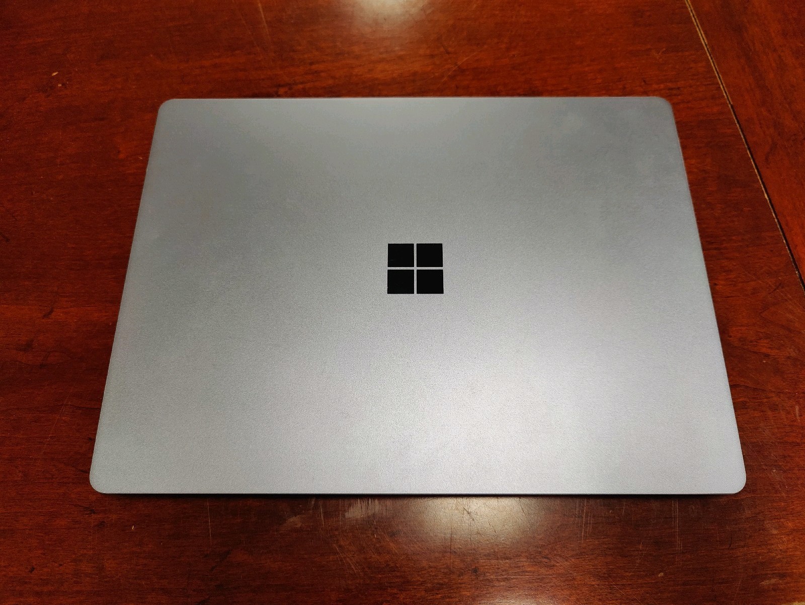 Microsoft Surface Laptop Go 2 + Dock – 128 GB SSD Intel Core I5