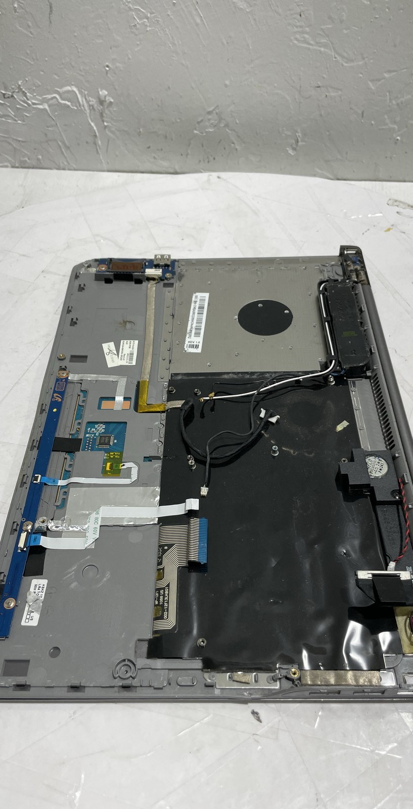 Samsung Series 5 Ultra NP520U4C 14″ Silver Laptop No HDD