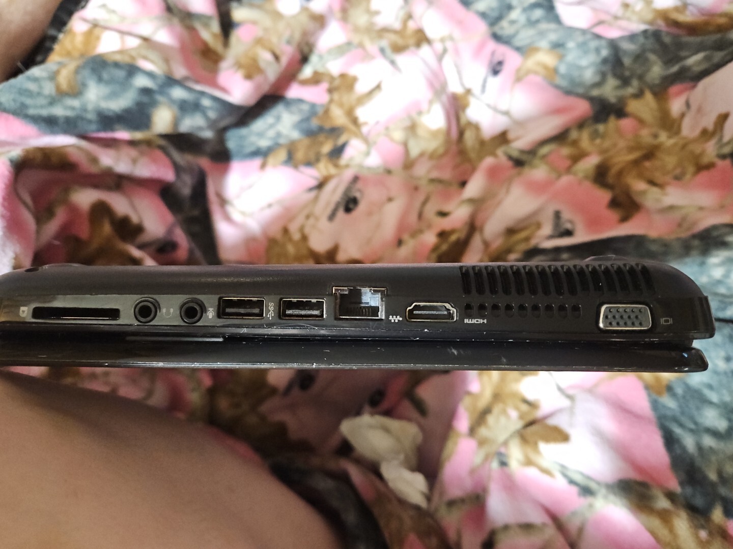 hp laptop pavilion G6 No Charger
