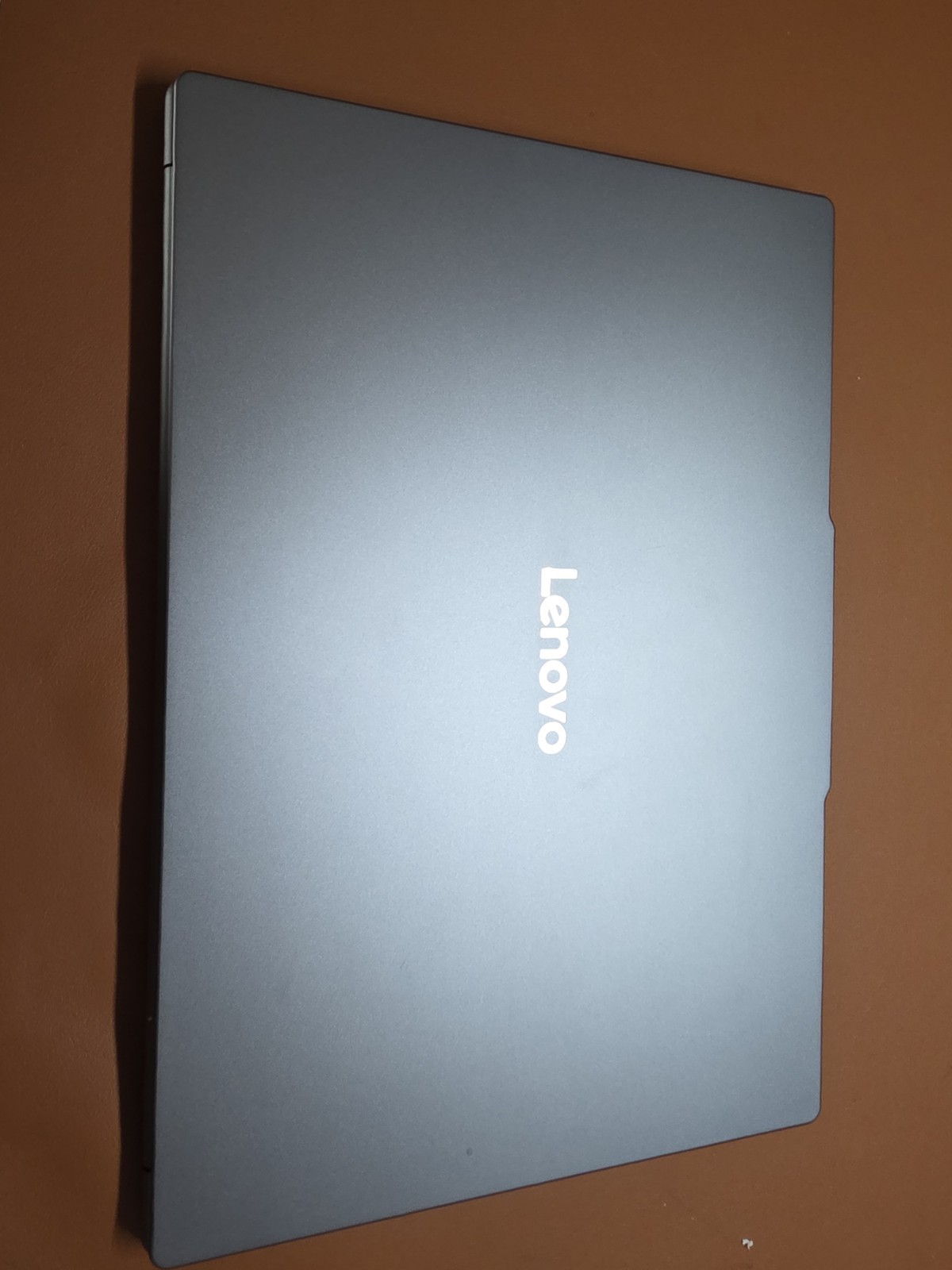 Lenovo Yoga Slim 7i Aura Edition 15.3″ 2.8K Touch Ultra 7 256V 16GB 1TB w11P 2Yr