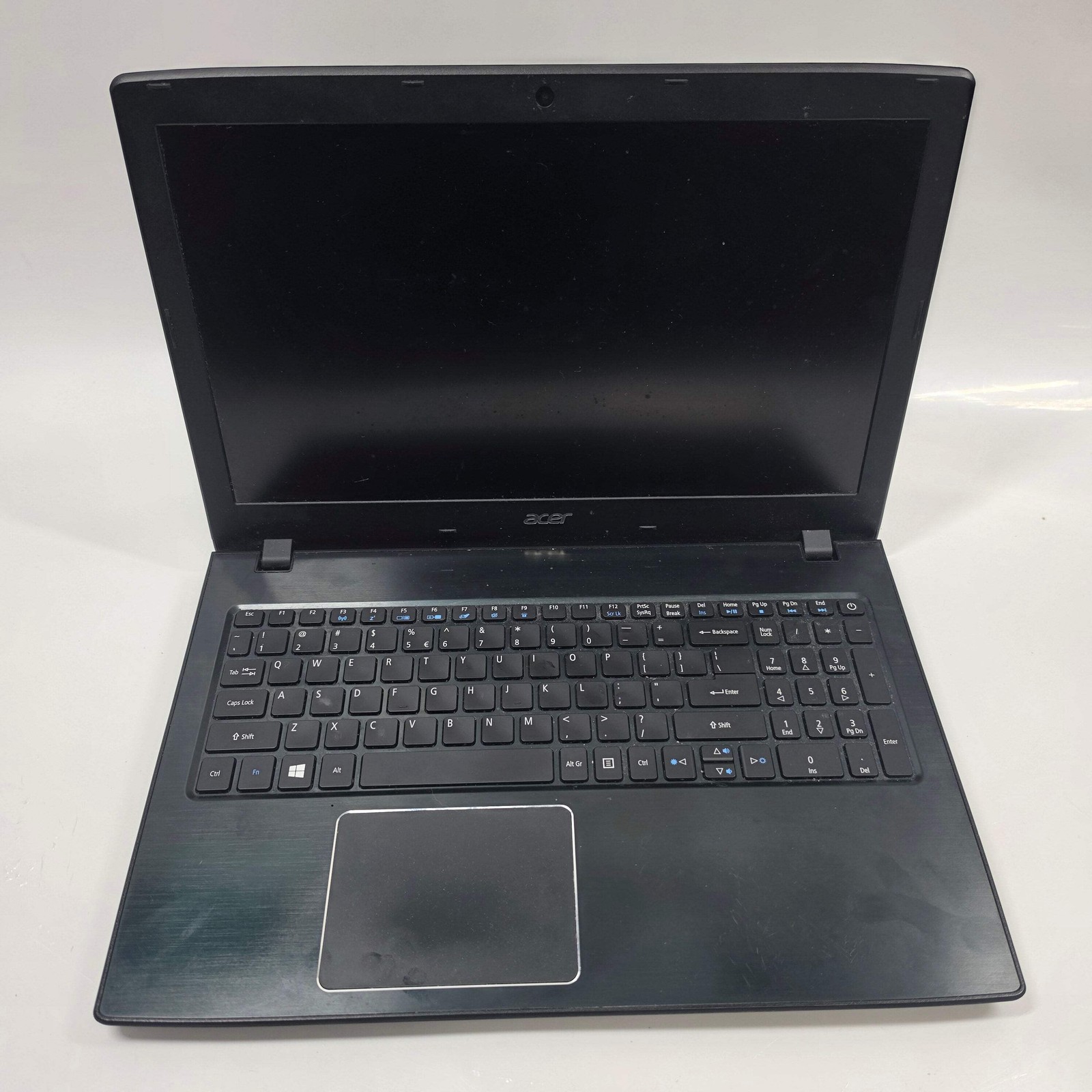 Acer Aspire E5 15.6″ i5-7200U 2.5GHz 8GB RAM 256GB SSD
