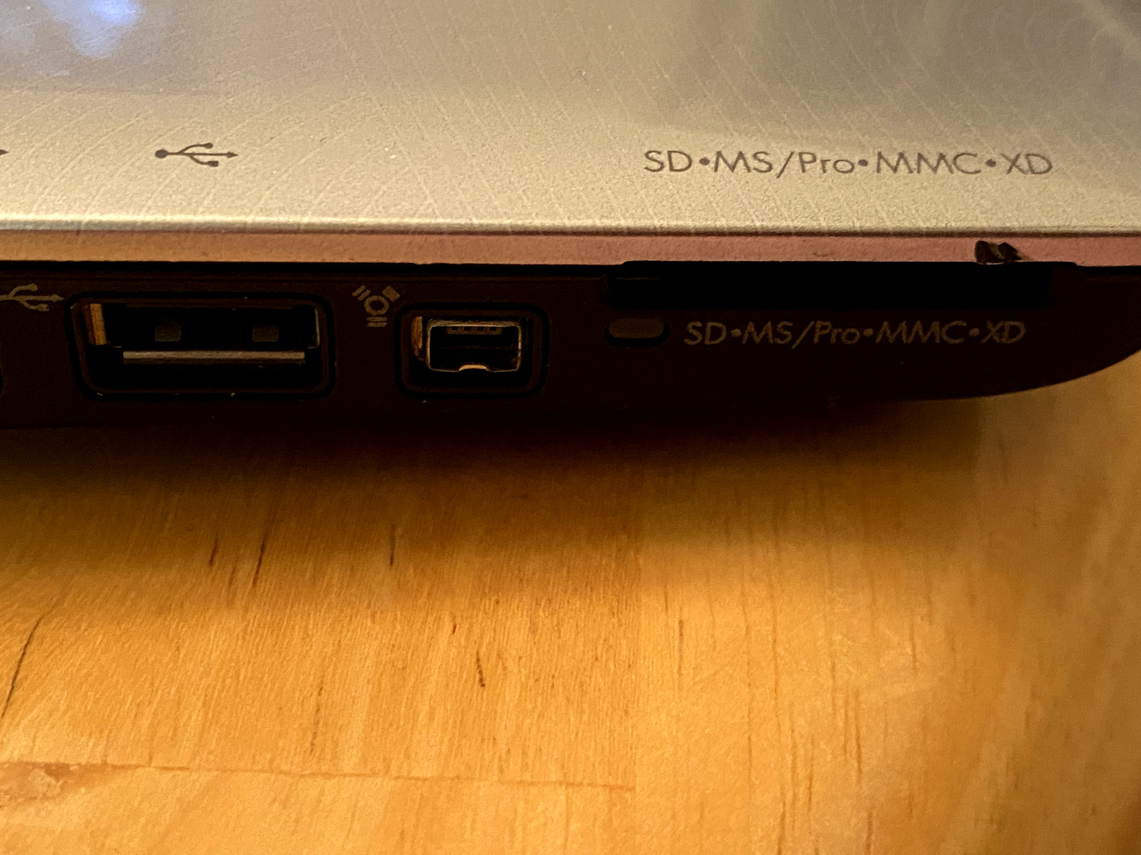 HP Pavillion DV600 – Intel Core 2 T5550, 1.66 MHz, 2 GB RAM NO HDD Boot to BIOS