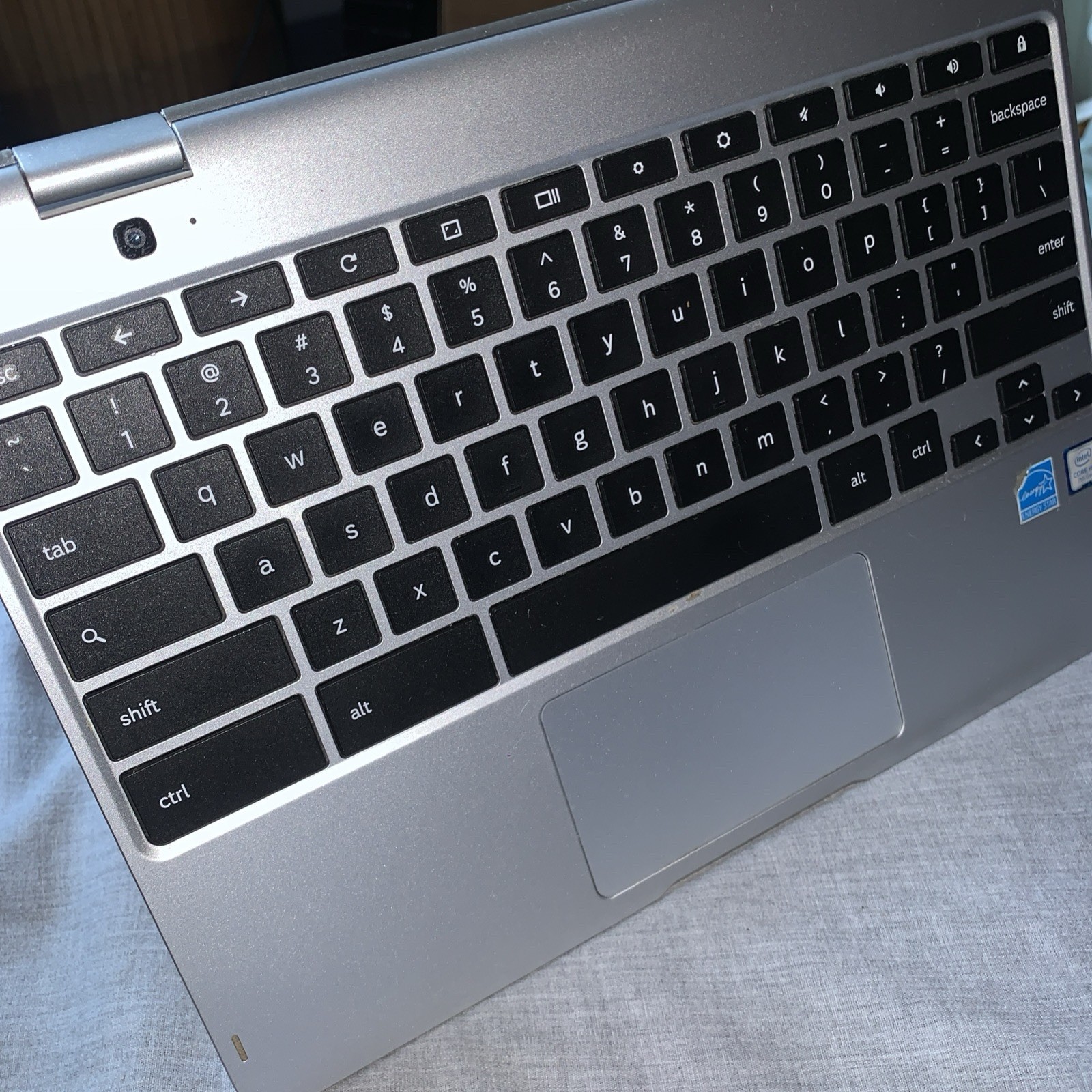 Samsung Galaxy Chromebook 2 XE520QEA-KB2US 12.4″ Touchscreen Convertible 2 in 1