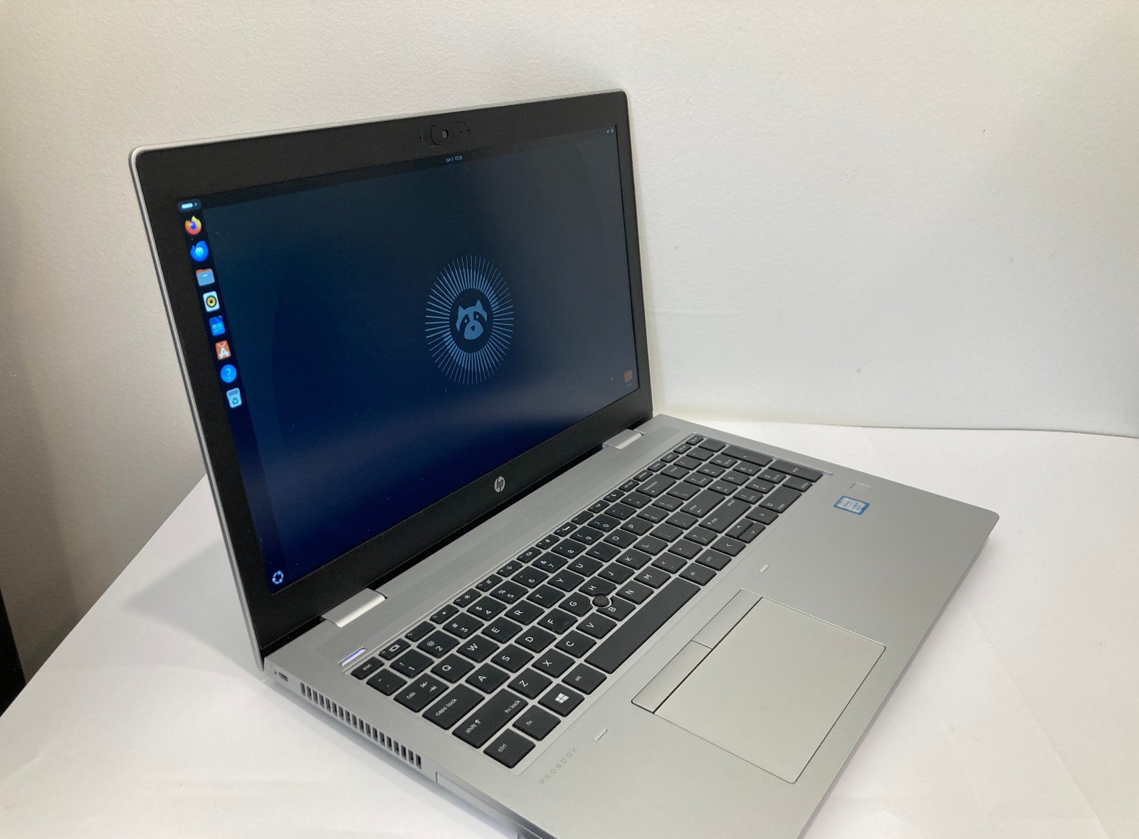 HP ProBook 650 G5 i5-8256U 16GB RAM 256GB NVMe LINUX Ubuntu 26.04 LTS